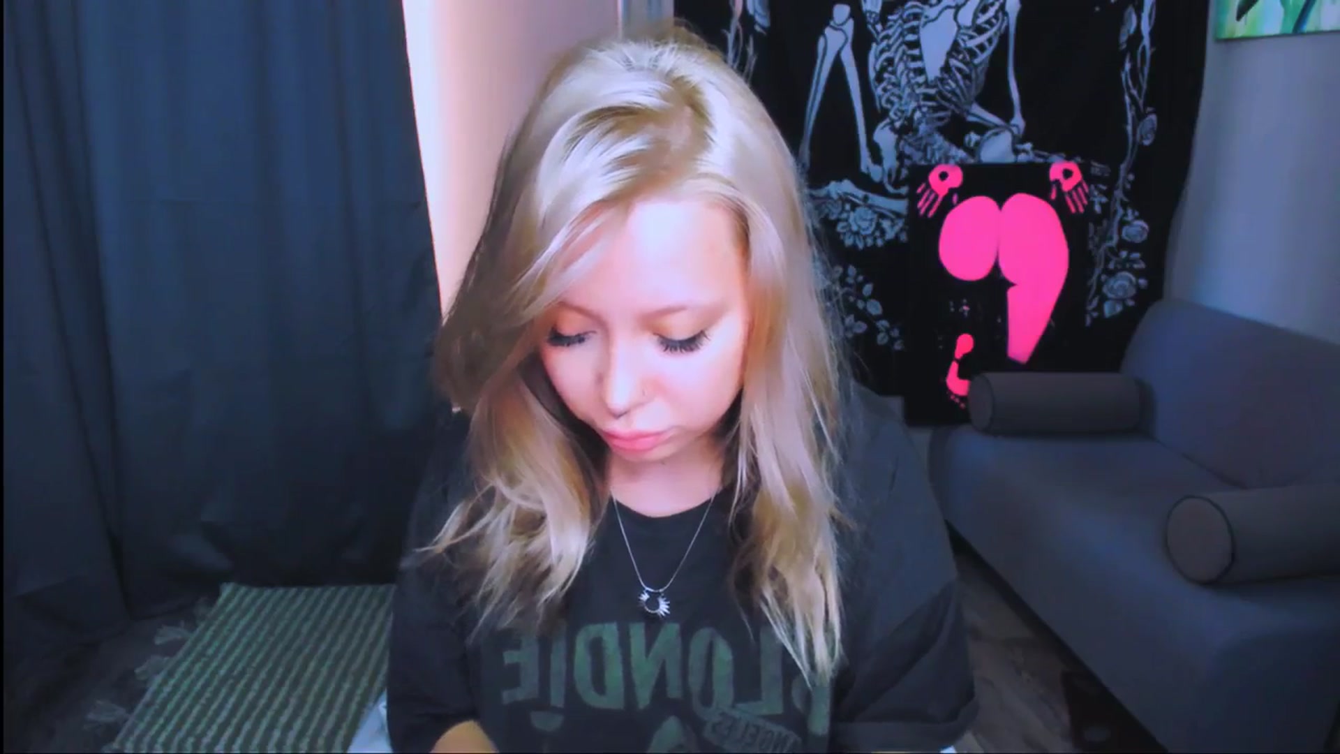 Gallery image thumbnail from MonaLauu's myfreecams stream on, 05/02/2026, 03:31 image 12 of 20