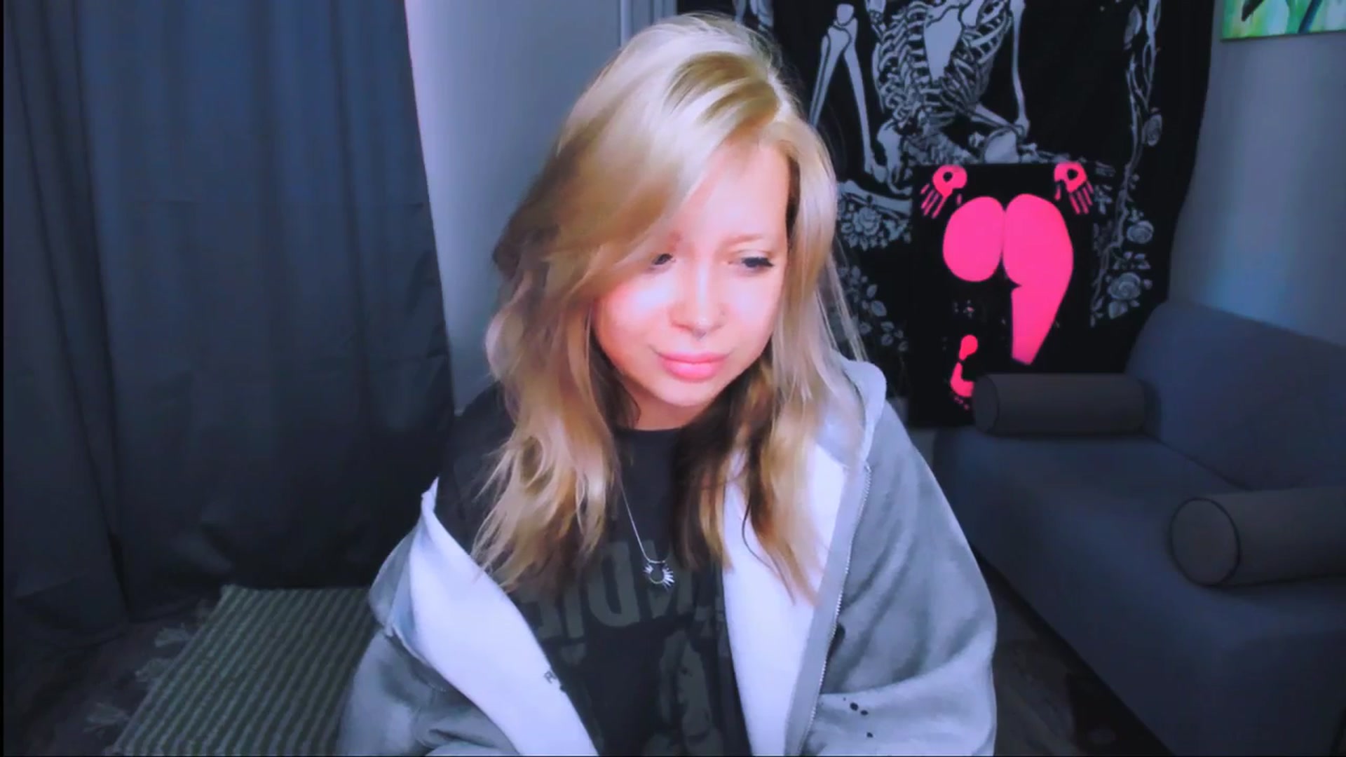 Gallery image thumbnail from MonaLauu's myfreecams stream on, 05/02/2026, 03:31 image 7 of 20