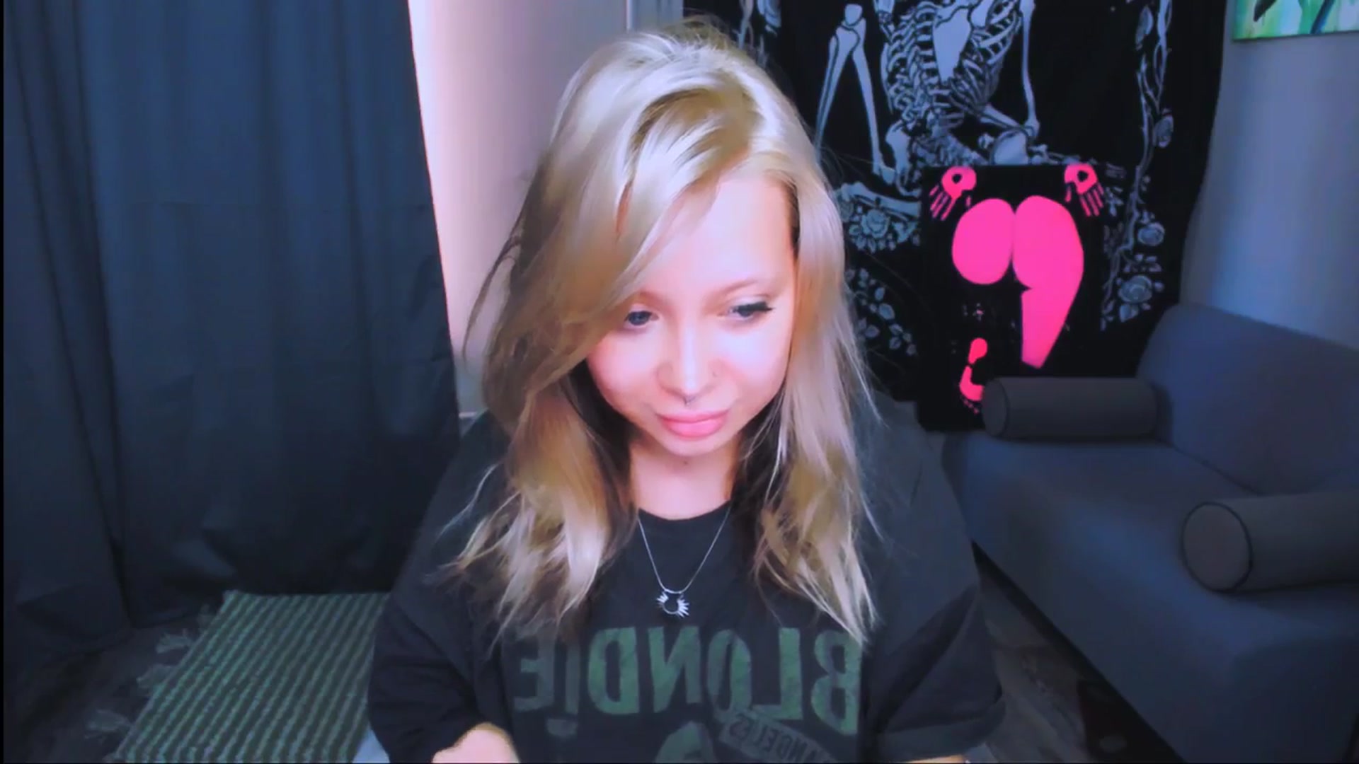 Gallery image thumbnail from MonaLauu's myfreecams stream on, 05/02/2026, 03:31 image 13 of 20