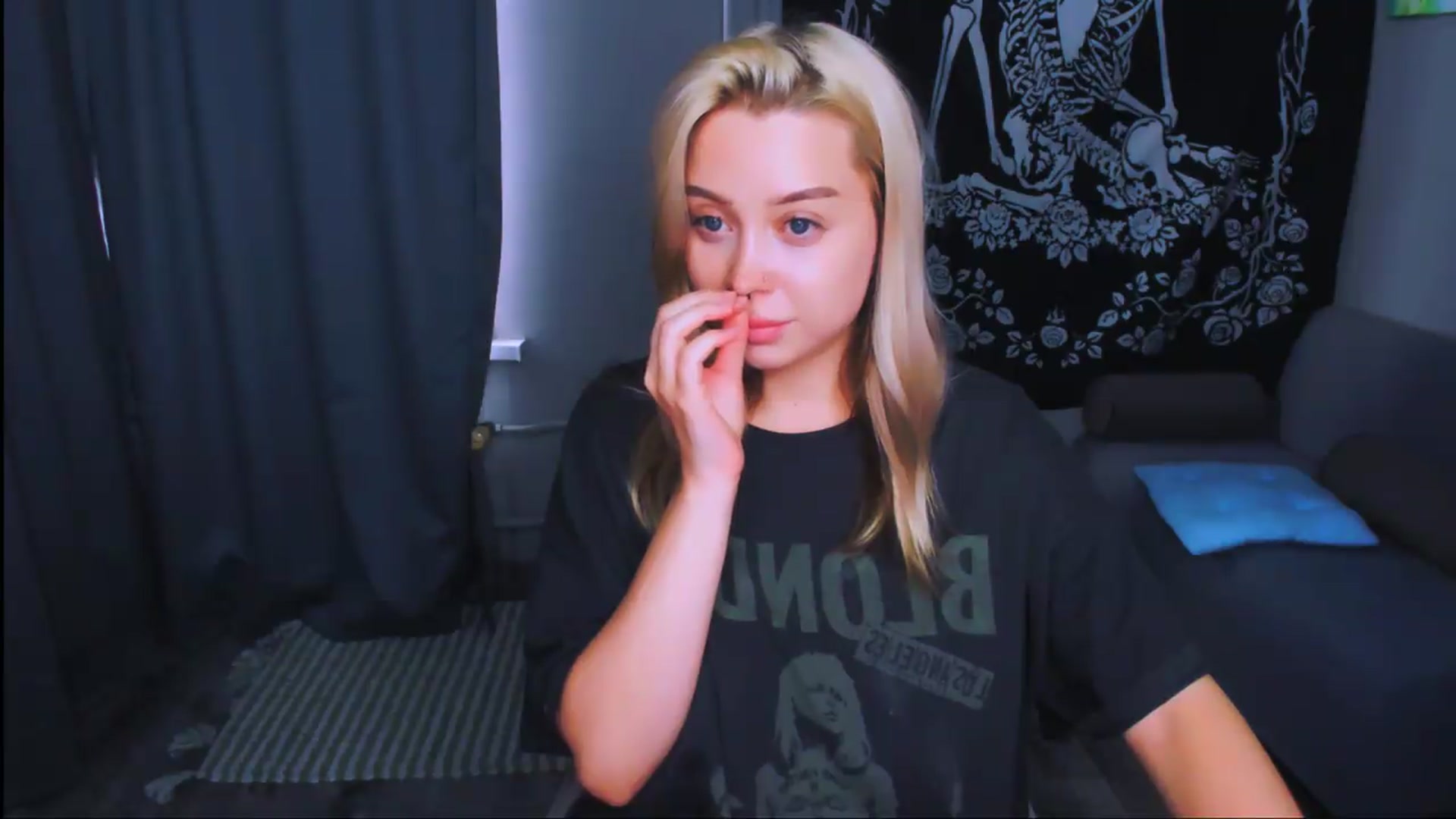Gallery image thumbnail from MonaLauu's myfreecams stream on, 05/27/2026, 14:10 image 2 of 20