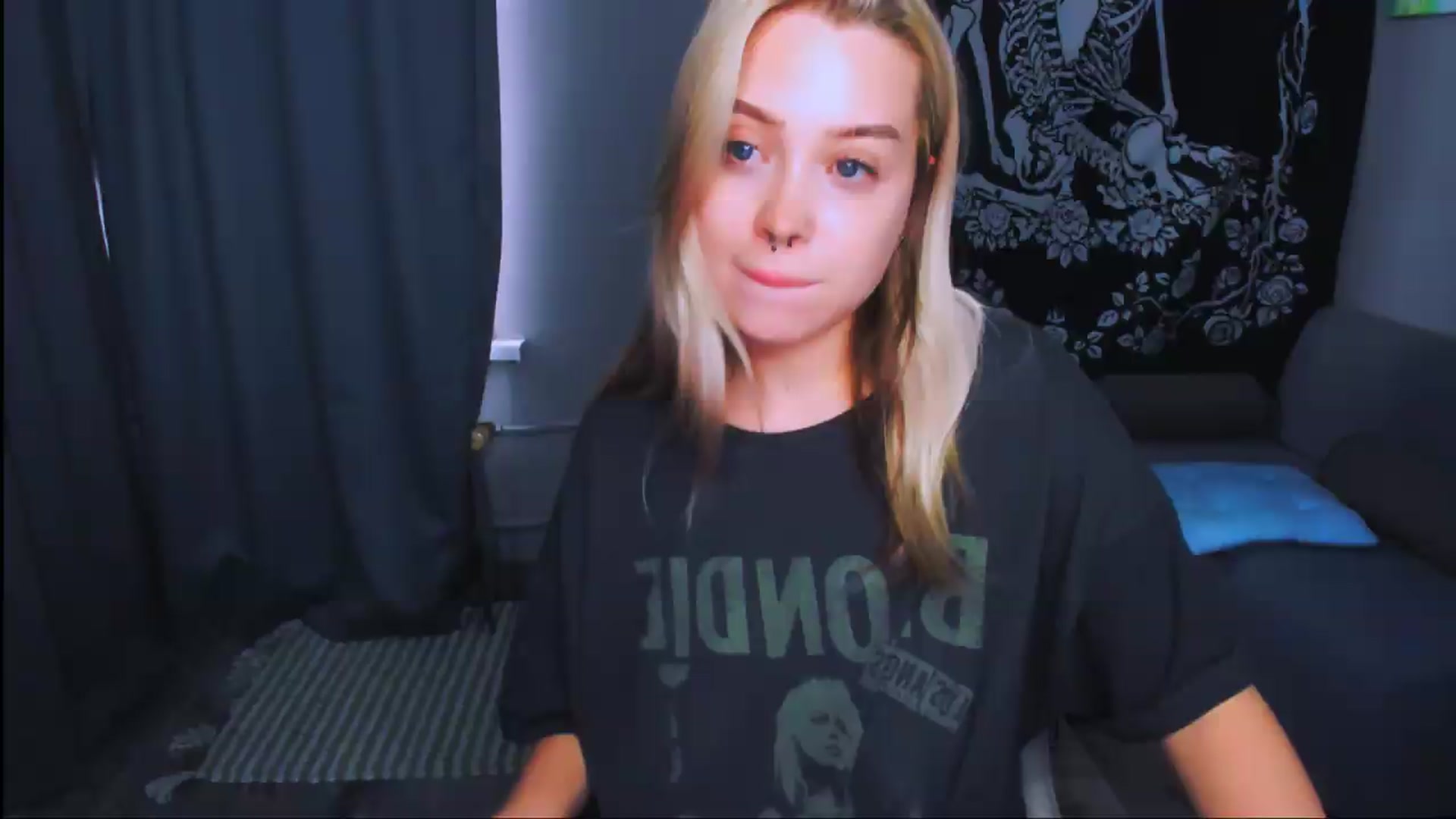 Gallery image thumbnail from MonaLauu's myfreecams stream on, 05/27/2026, 14:10 image 3 of 20