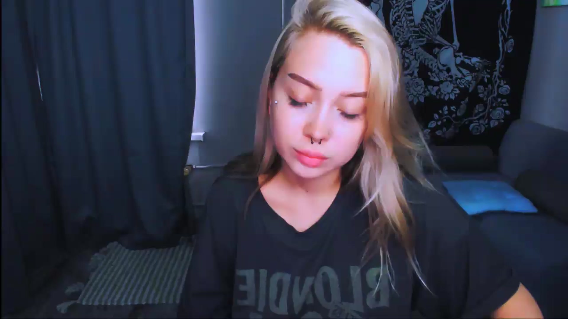 Gallery image thumbnail from MonaLauu's myfreecams stream on, 05/27/2026, 14:10 image 12 of 20