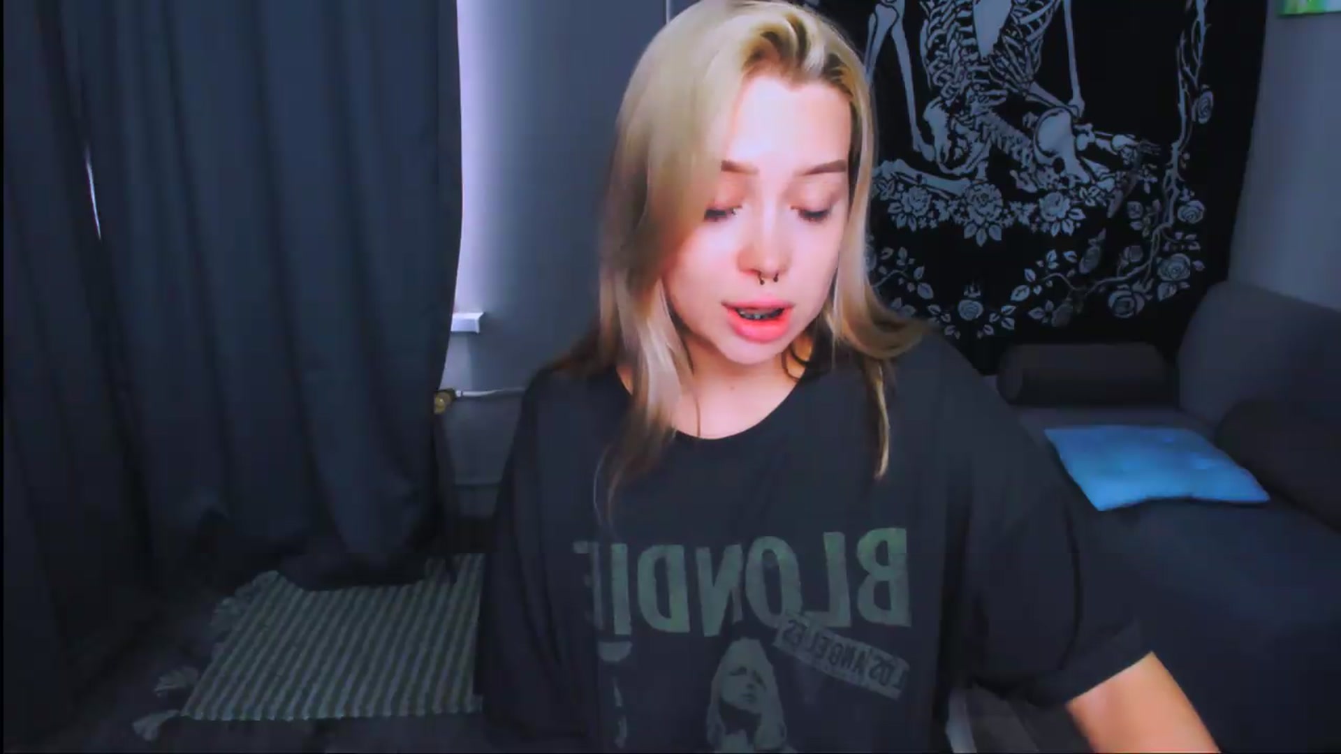 Gallery image thumbnail from MonaLauu's myfreecams stream on, 05/27/2026, 14:10 image 6 of 20