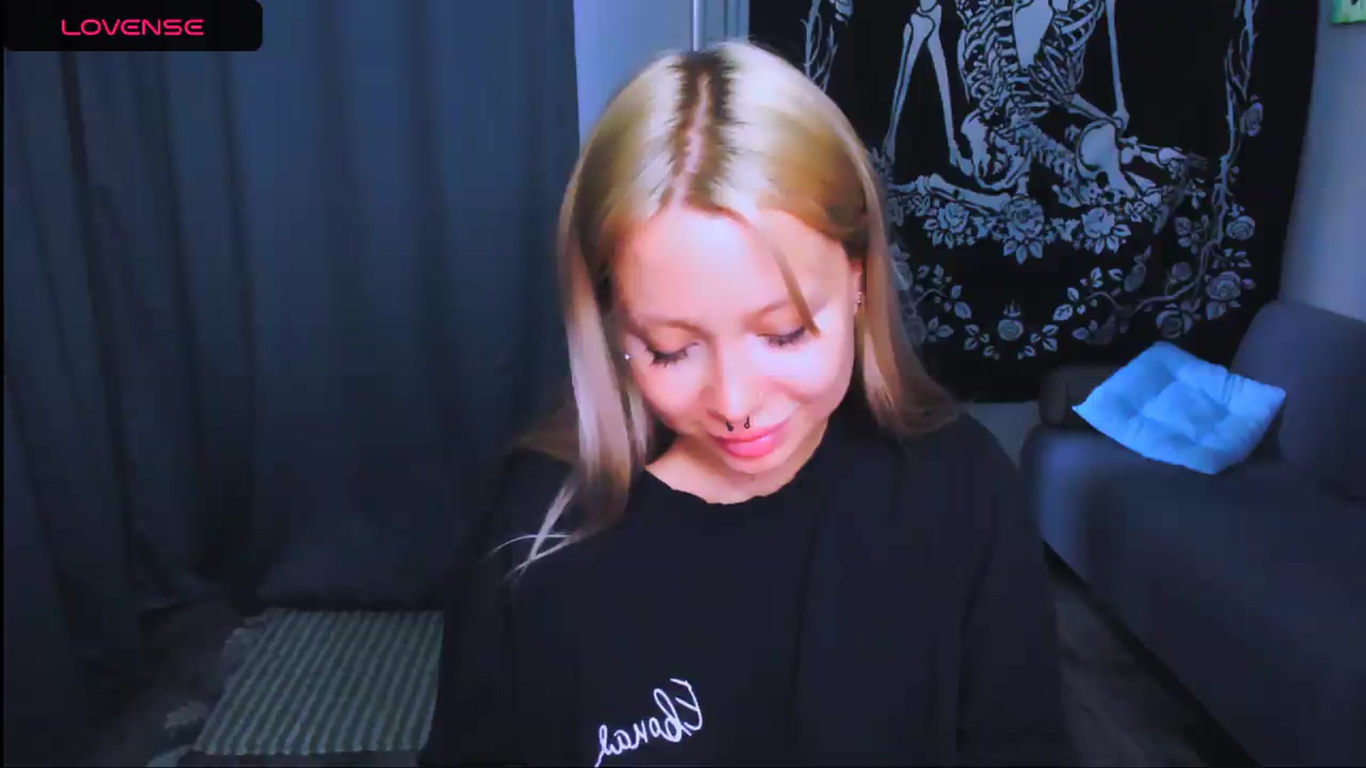 Gallery image thumbnail from MonaLauu's myfreecams stream on, 05/29/2026, 14:52 image 1 of 20