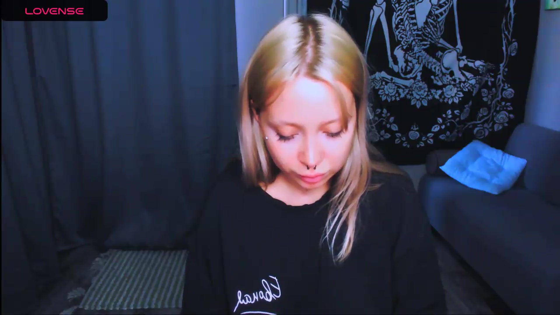 Gallery image thumbnail from MonaLauu's myfreecams stream on, 05/29/2026, 14:52 image 19 of 20