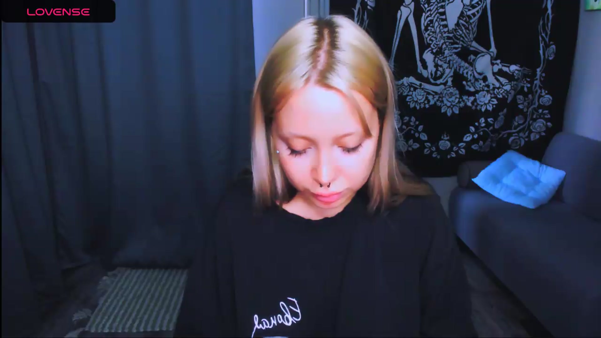 Gallery image thumbnail from MonaLauu's myfreecams stream on, 05/29/2026, 14:52 image 8 of 20