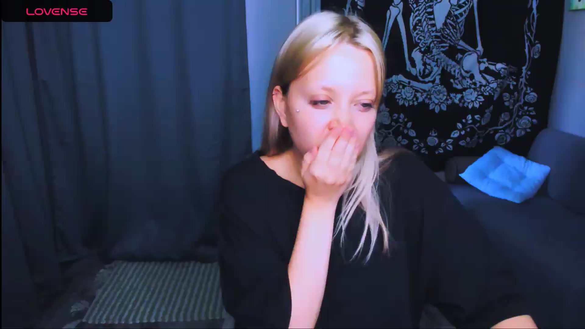 Gallery image thumbnail from MonaLauu's myfreecams stream on, 05/29/2026, 14:52 image 17 of 20