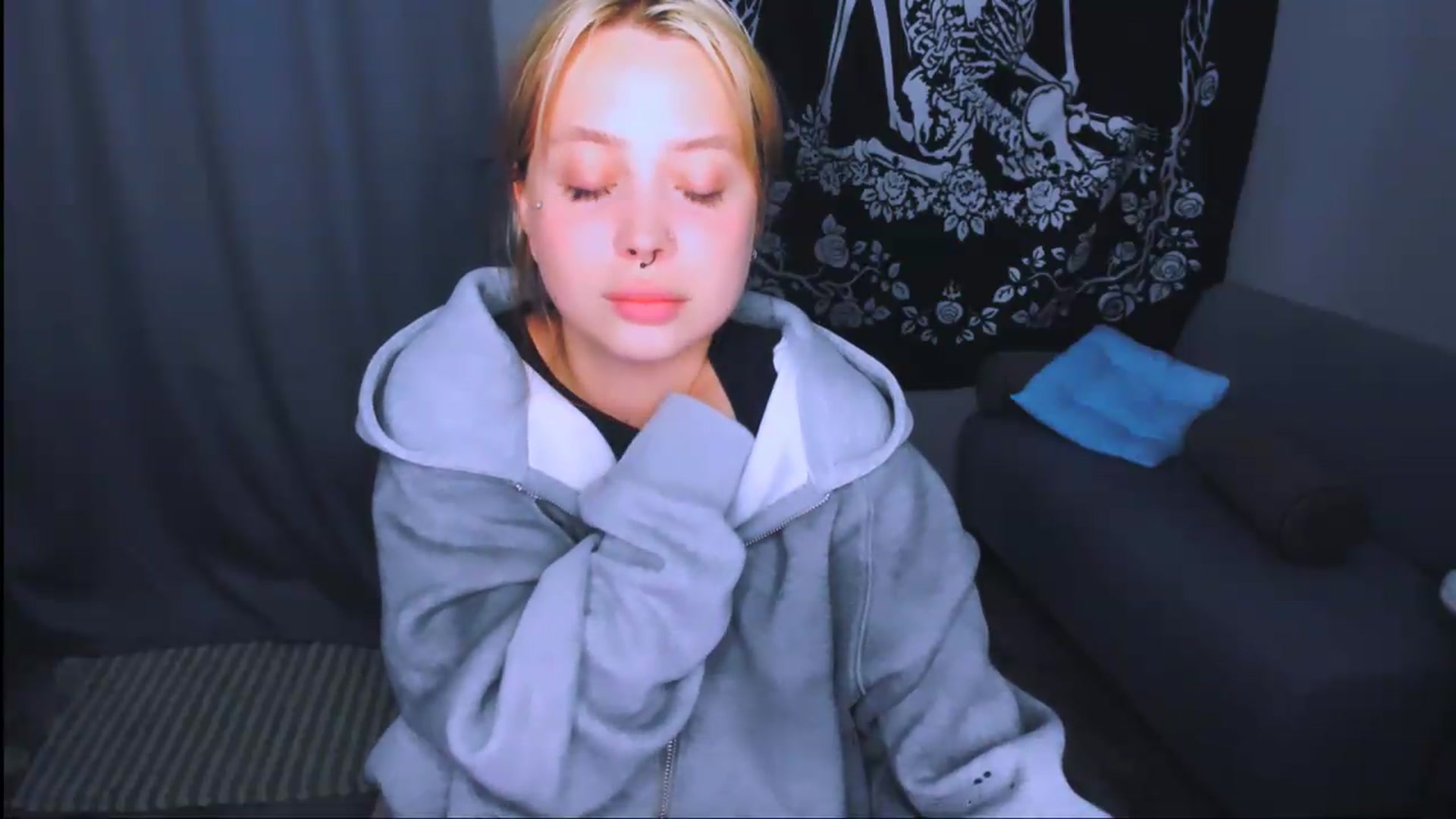 Gallery image thumbnail from MonaLauu's myfreecams stream on, 05/30/2026, 17:06 image 17 of 20