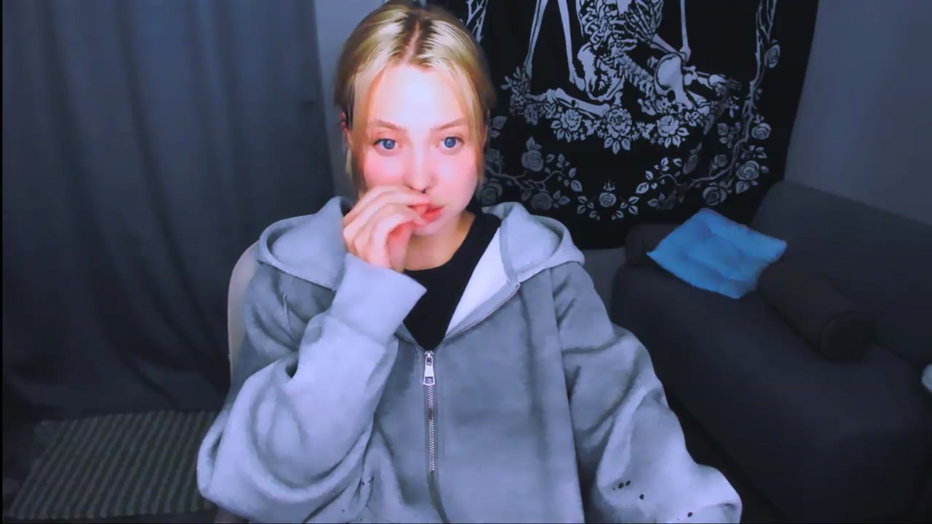 Gallery image thumbnail from MonaLauu's myfreecams stream on, 05/30/2026, 17:06 image 20 of 20