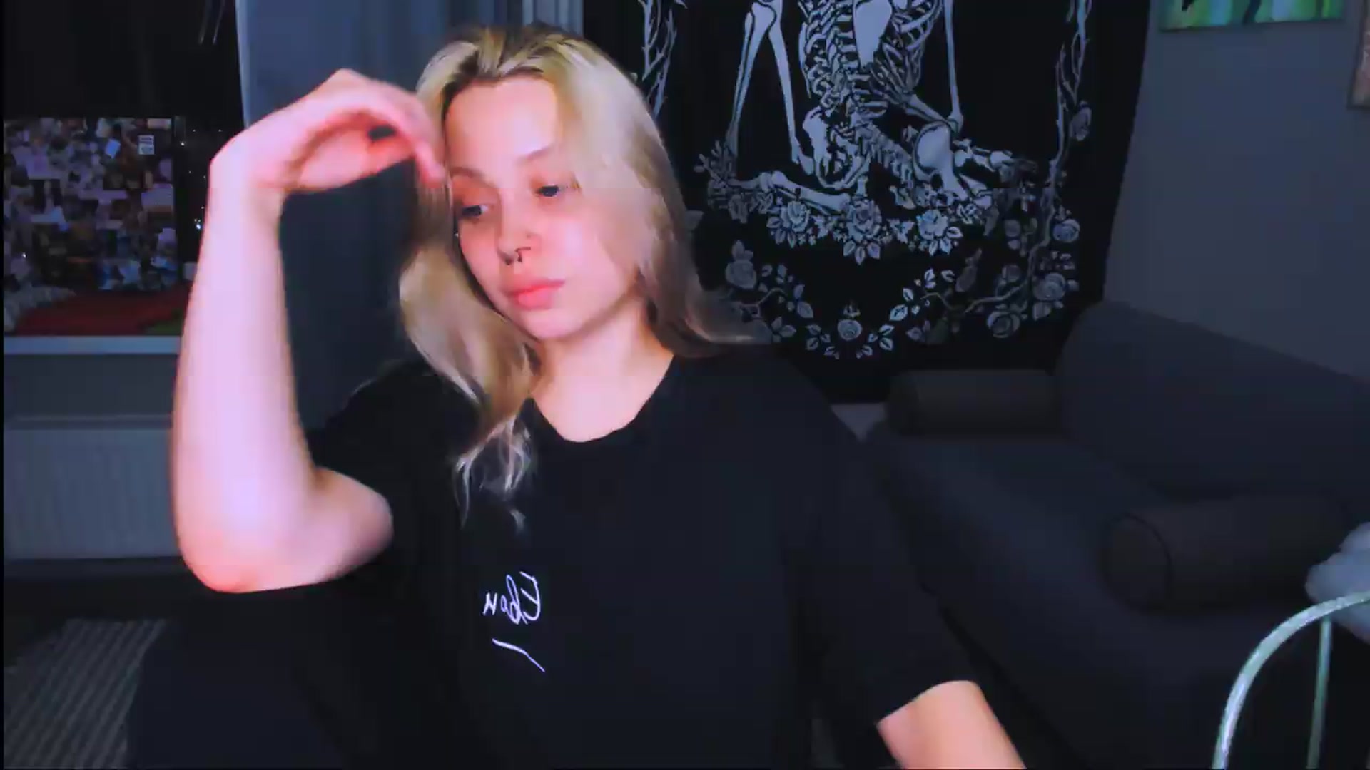 Gallery image thumbnail from MonaLauu's myfreecams stream on, 05/30/2026, 22:42 image 4 of 20