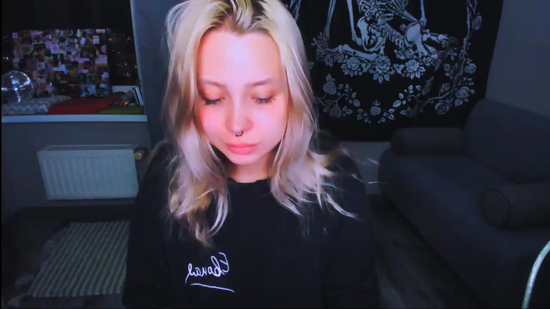 Gallery image thumbnail from MonaLauu's myfreecams stream on, 05/30/2026, 22:42 image 11 of 20