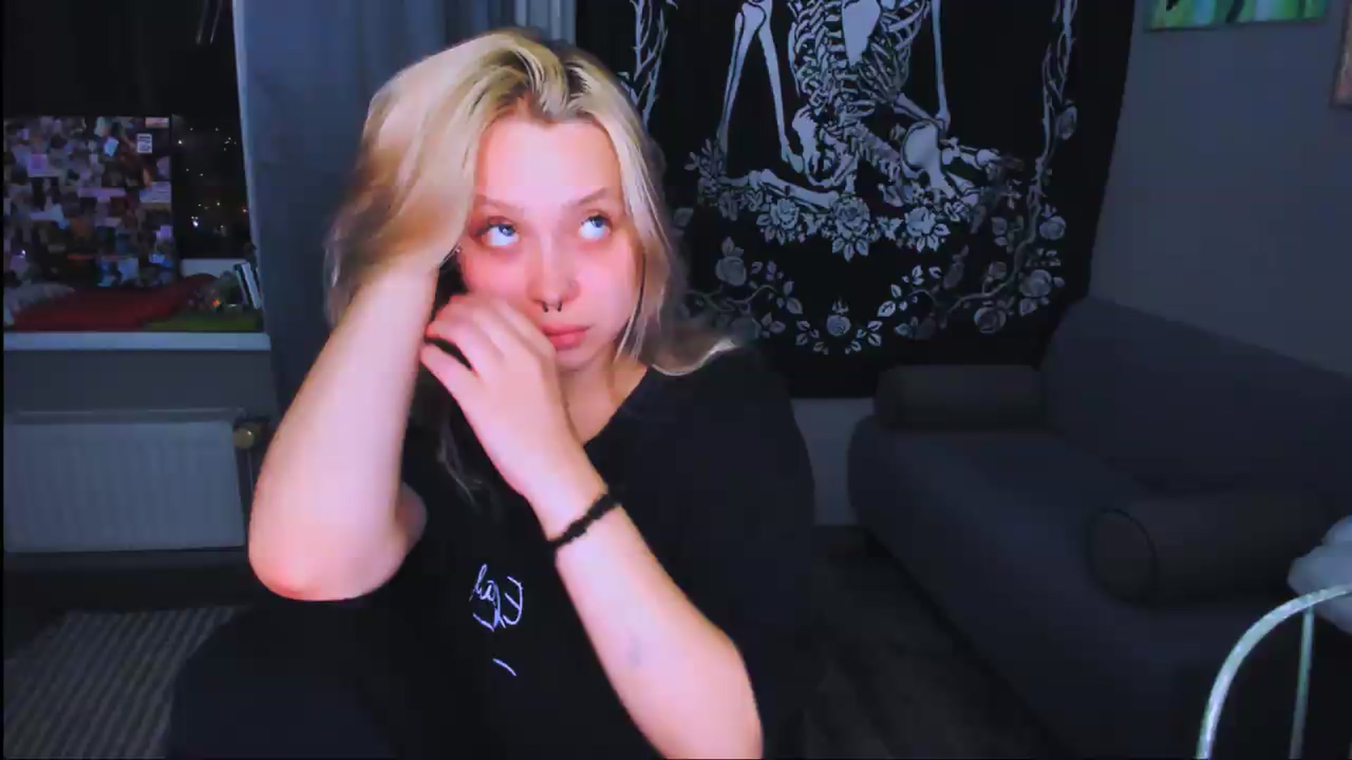 Gallery image thumbnail from MonaLauu's myfreecams stream on, 05/30/2026, 22:42 image 5 of 20