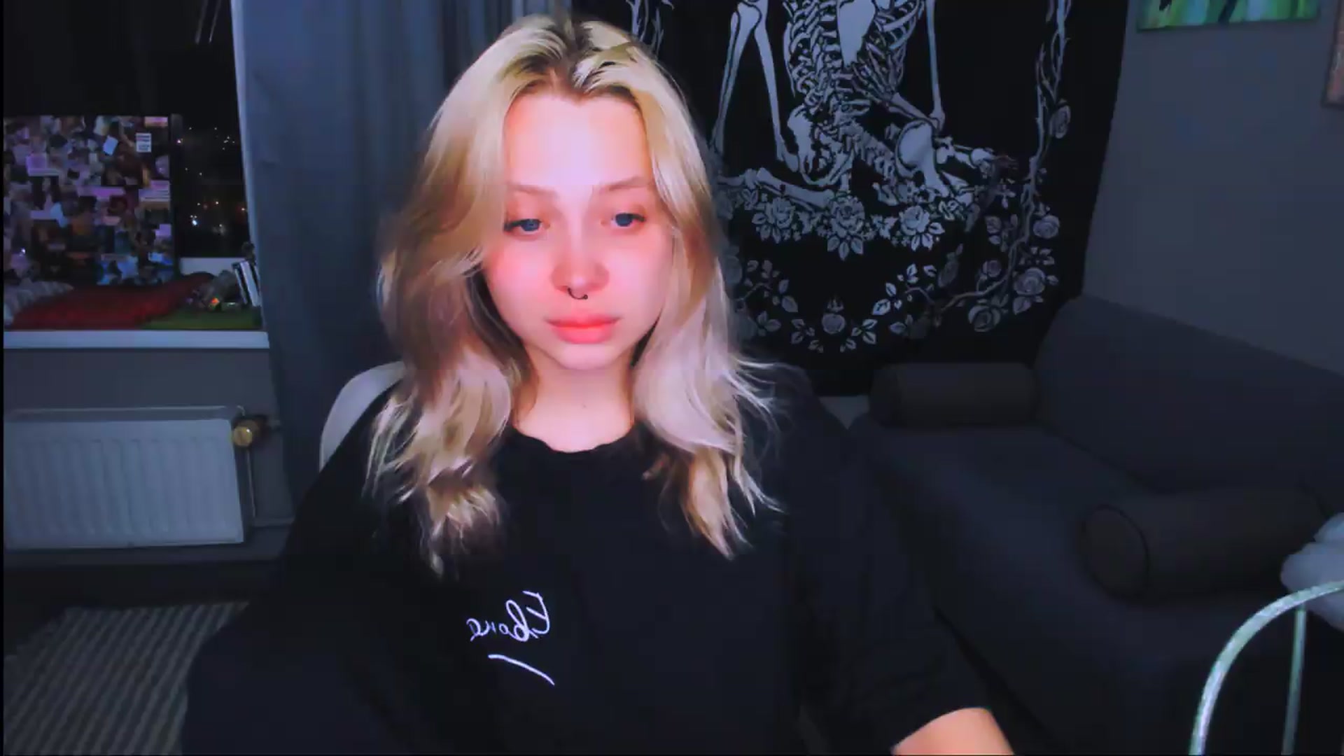 Gallery image thumbnail from MonaLauu's myfreecams stream on, 05/30/2026, 22:42 image 2 of 20