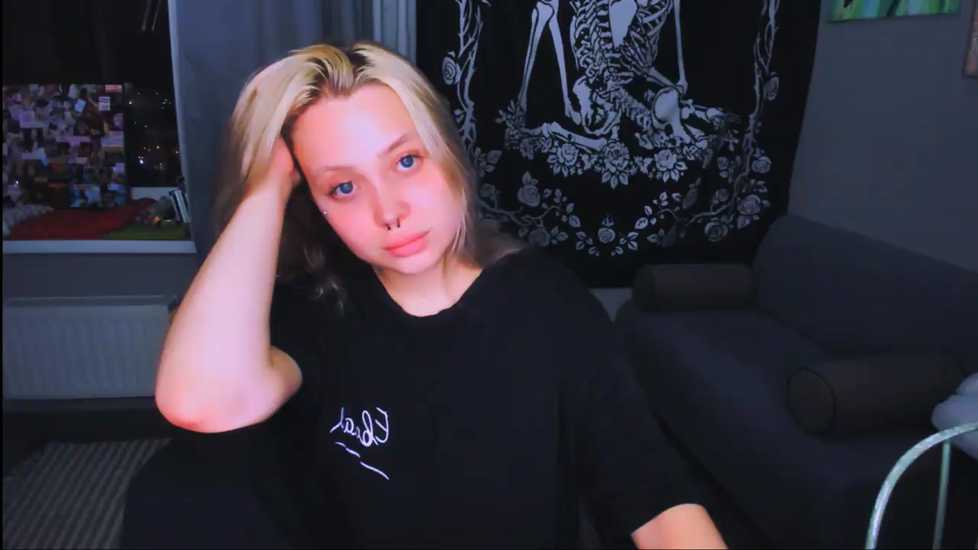 Gallery image thumbnail from MonaLauu's myfreecams stream on, 05/30/2026, 22:42 image 6 of 20