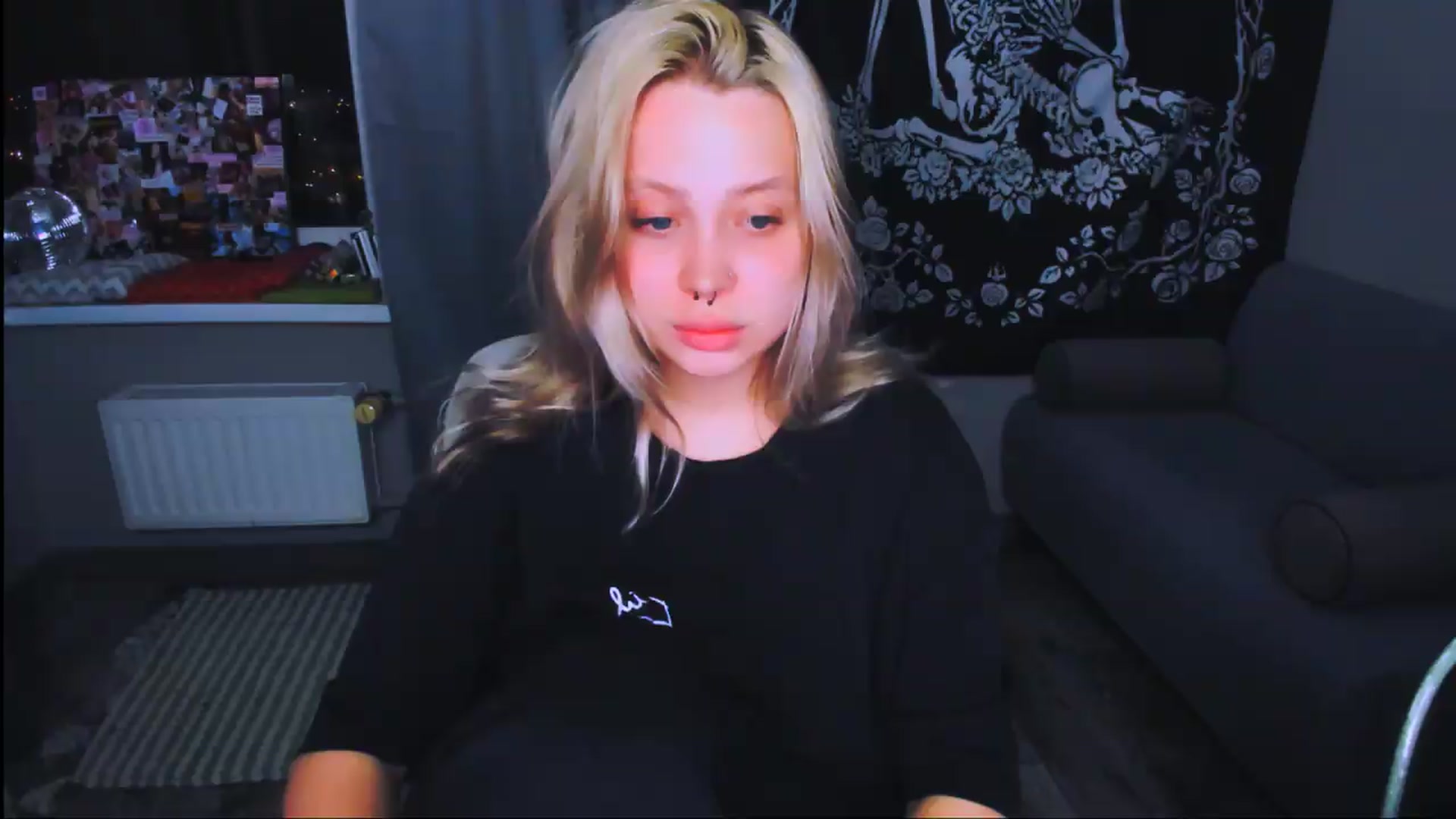 Gallery image thumbnail from MonaLauu's myfreecams stream on, 05/30/2026, 22:42 image 7 of 20