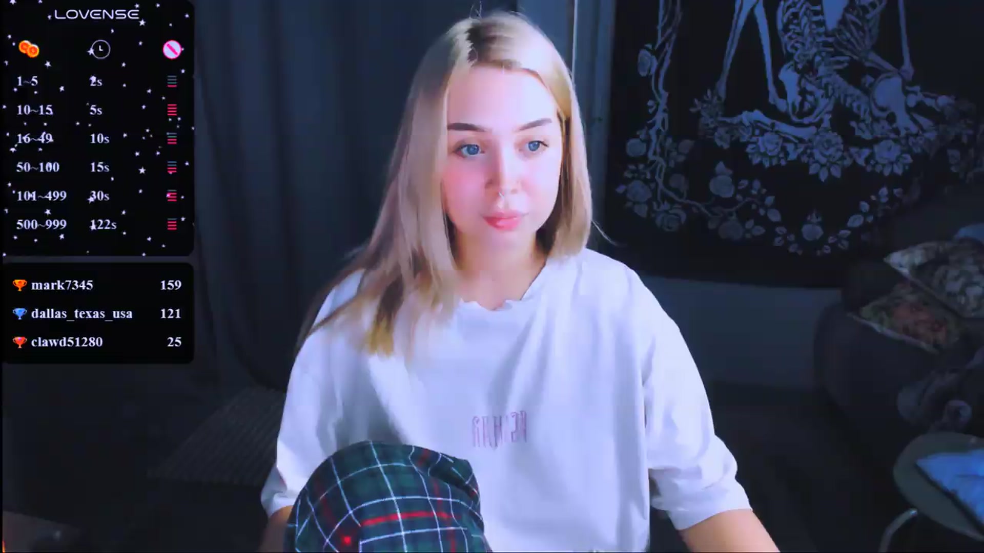 Gallery image thumbnail from MonaLauu's myfreecams stream on, 07/05/2026, 18:22 image 14 of 20
