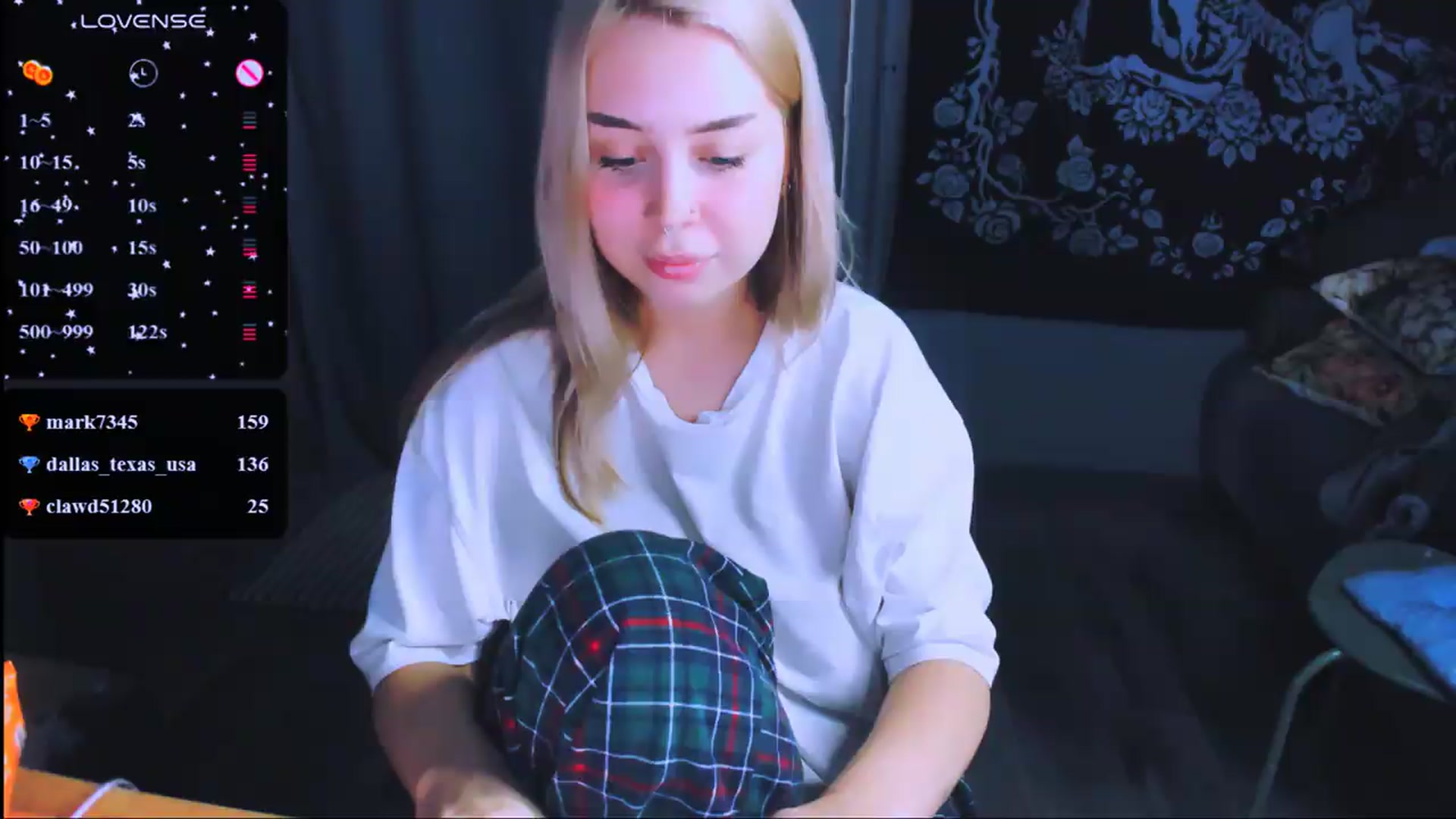 Gallery image thumbnail from MonaLauu's myfreecams stream on, 07/05/2026, 18:22 image 15 of 20