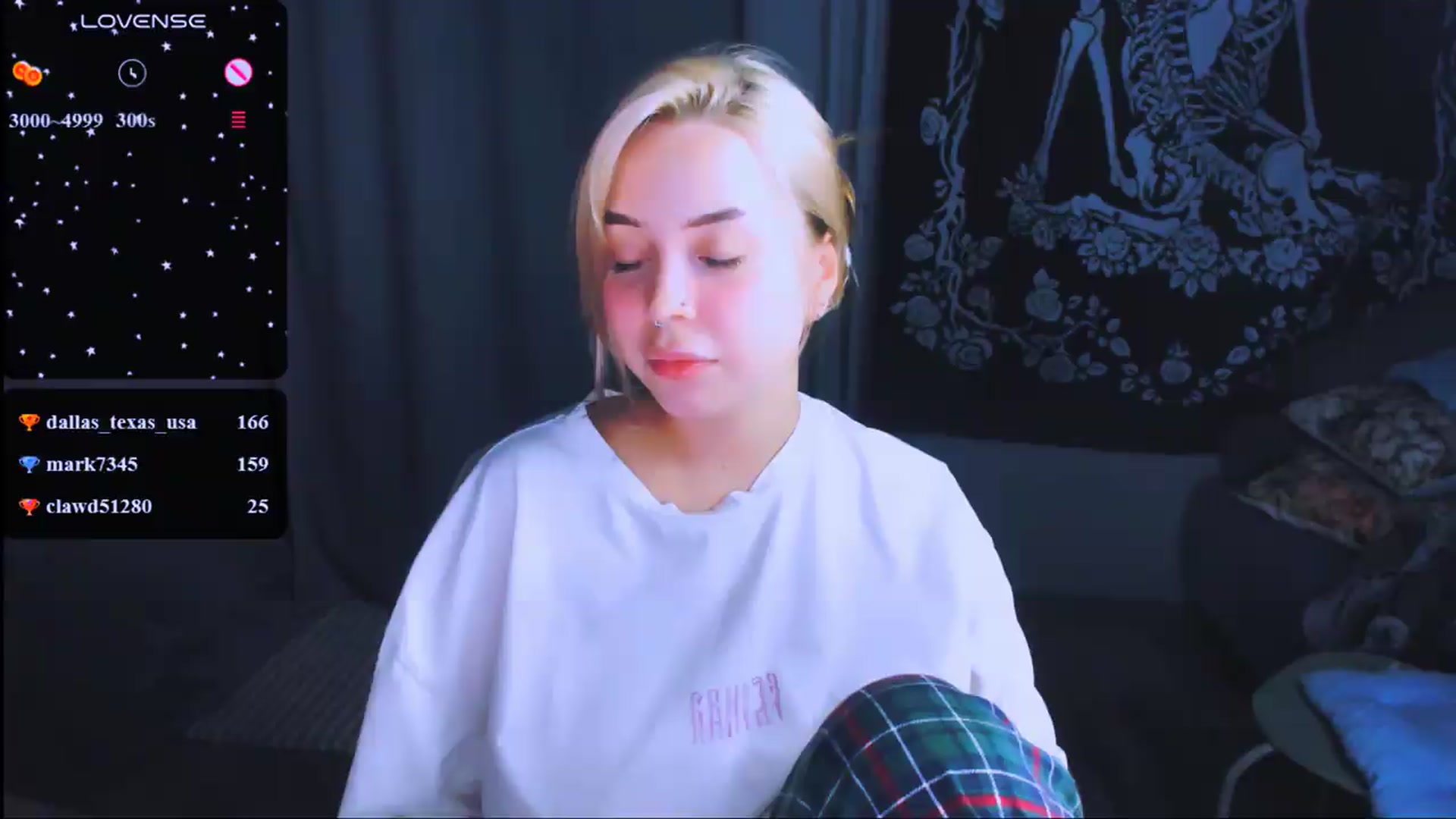 Gallery image thumbnail from MonaLauu's myfreecams stream on, 07/05/2026, 19:31 image 7 of 20