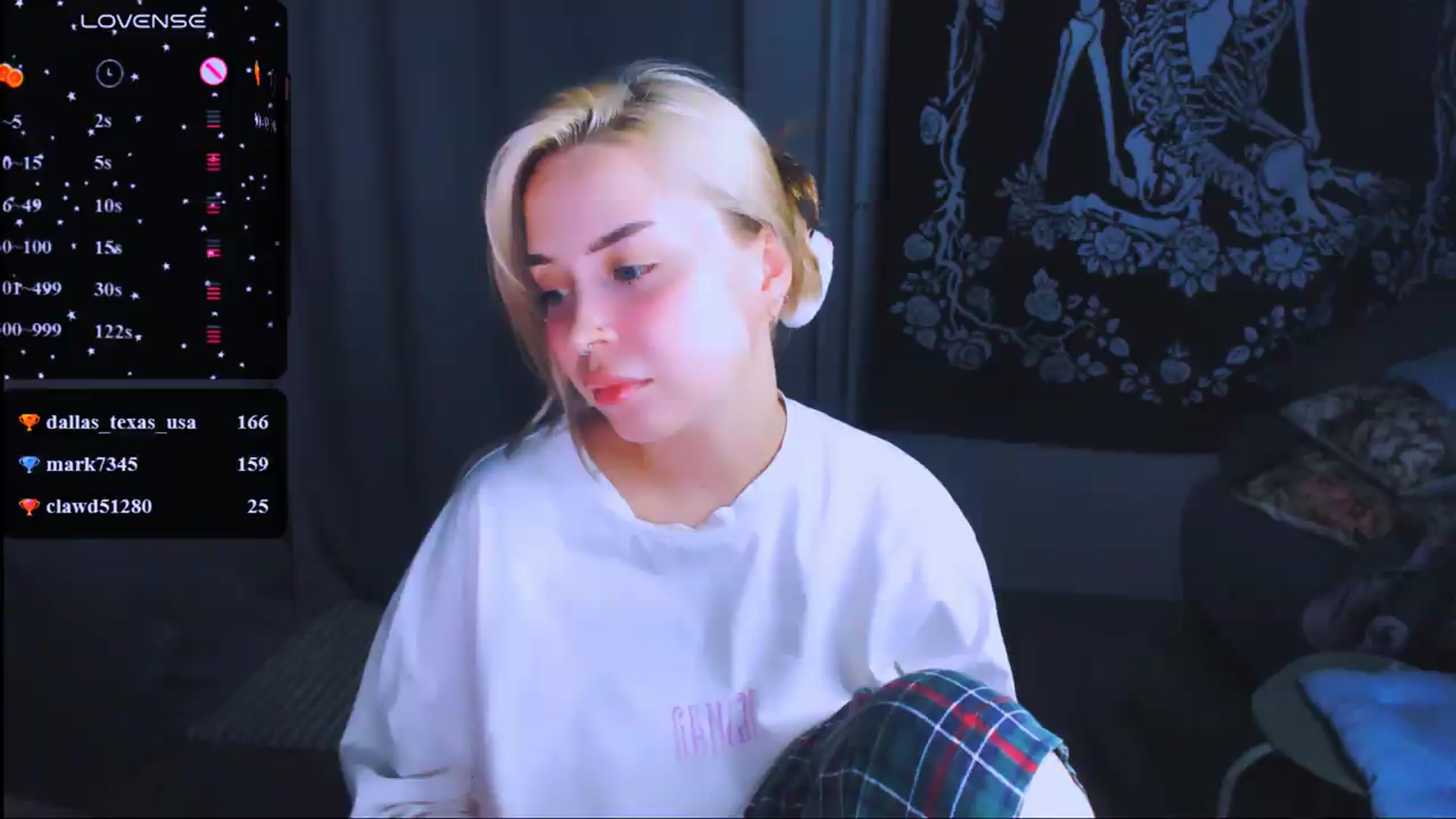 Gallery image thumbnail from MonaLauu's myfreecams stream on, 07/05/2026, 19:31 image 11 of 20