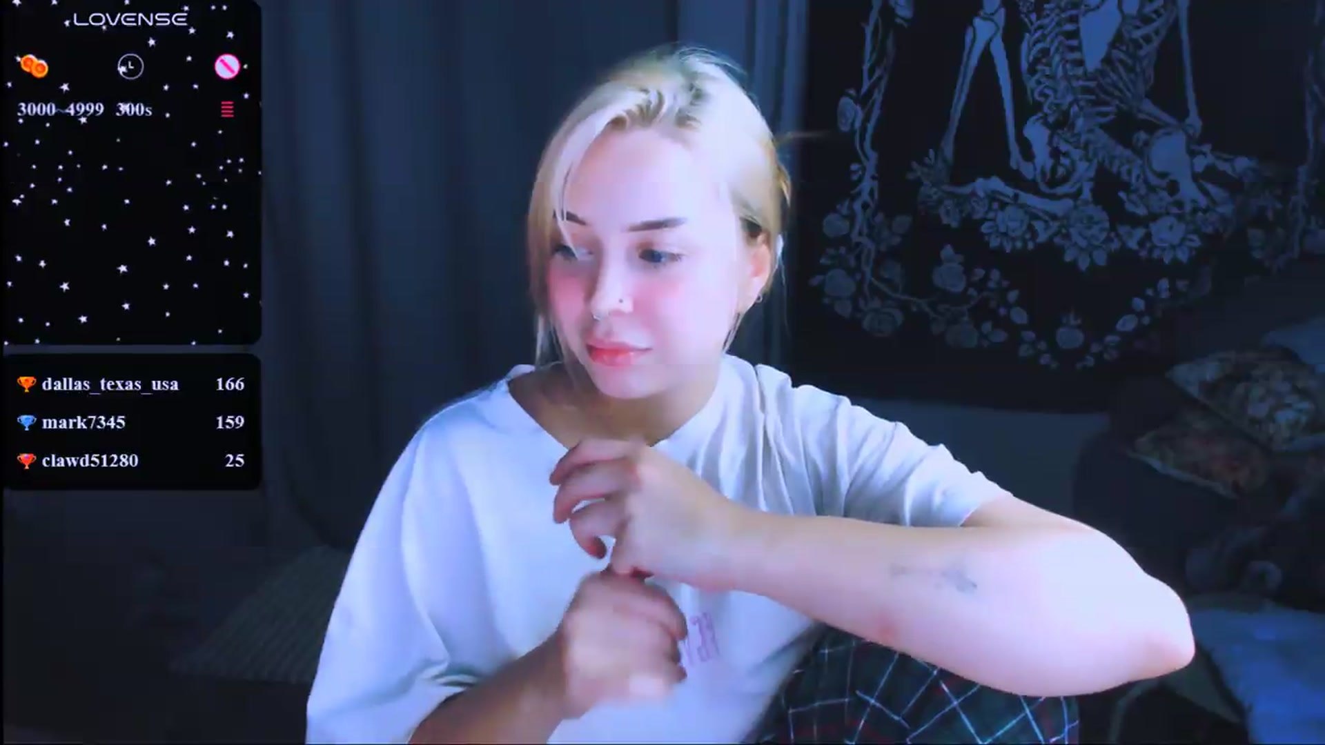 Gallery image thumbnail from MonaLauu's myfreecams stream on, 07/05/2026, 19:31 image 9 of 20