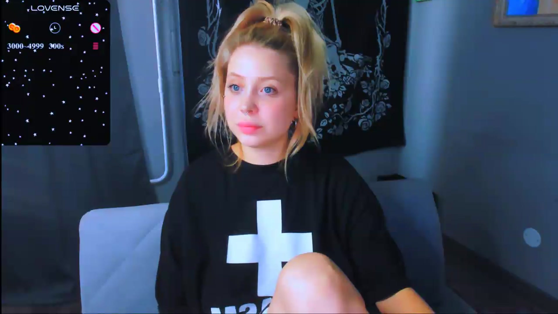 Gallery image thumbnail from MonaLauu's myfreecams stream on, 08/07/2026, 11:34 image 7 of 20