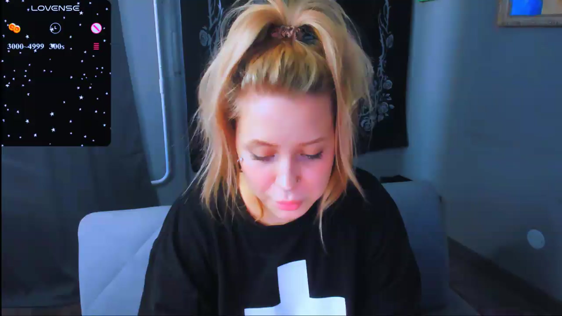 Gallery image thumbnail from MonaLauu's myfreecams stream on, 08/07/2026, 11:34 image 10 of 20