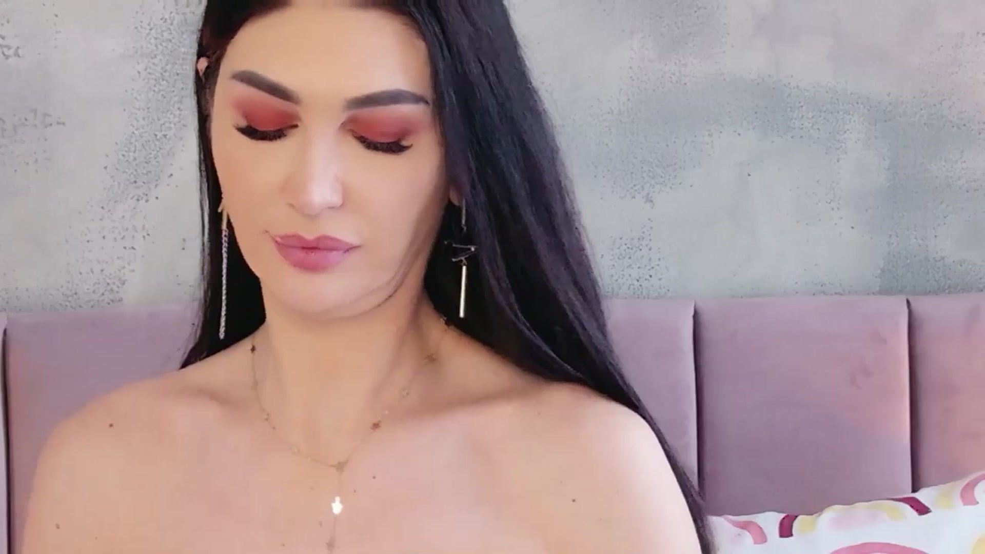Gallery image thumbnail from Monalise's myfreecams stream on, 03/05/2026, 11:14 image 8 of 20