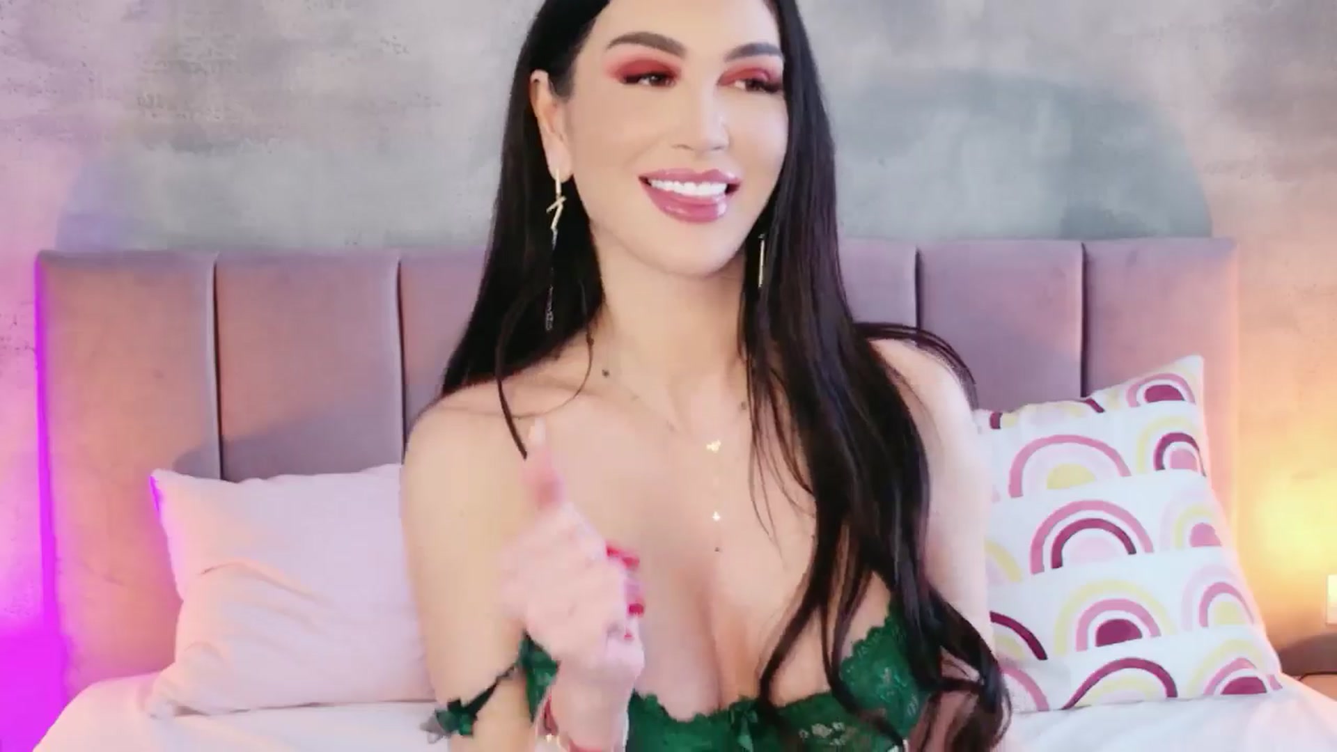 Gallery image thumbnail from Monalise's myfreecams stream on, 03/07/2026, 09:32 image 14 of 20