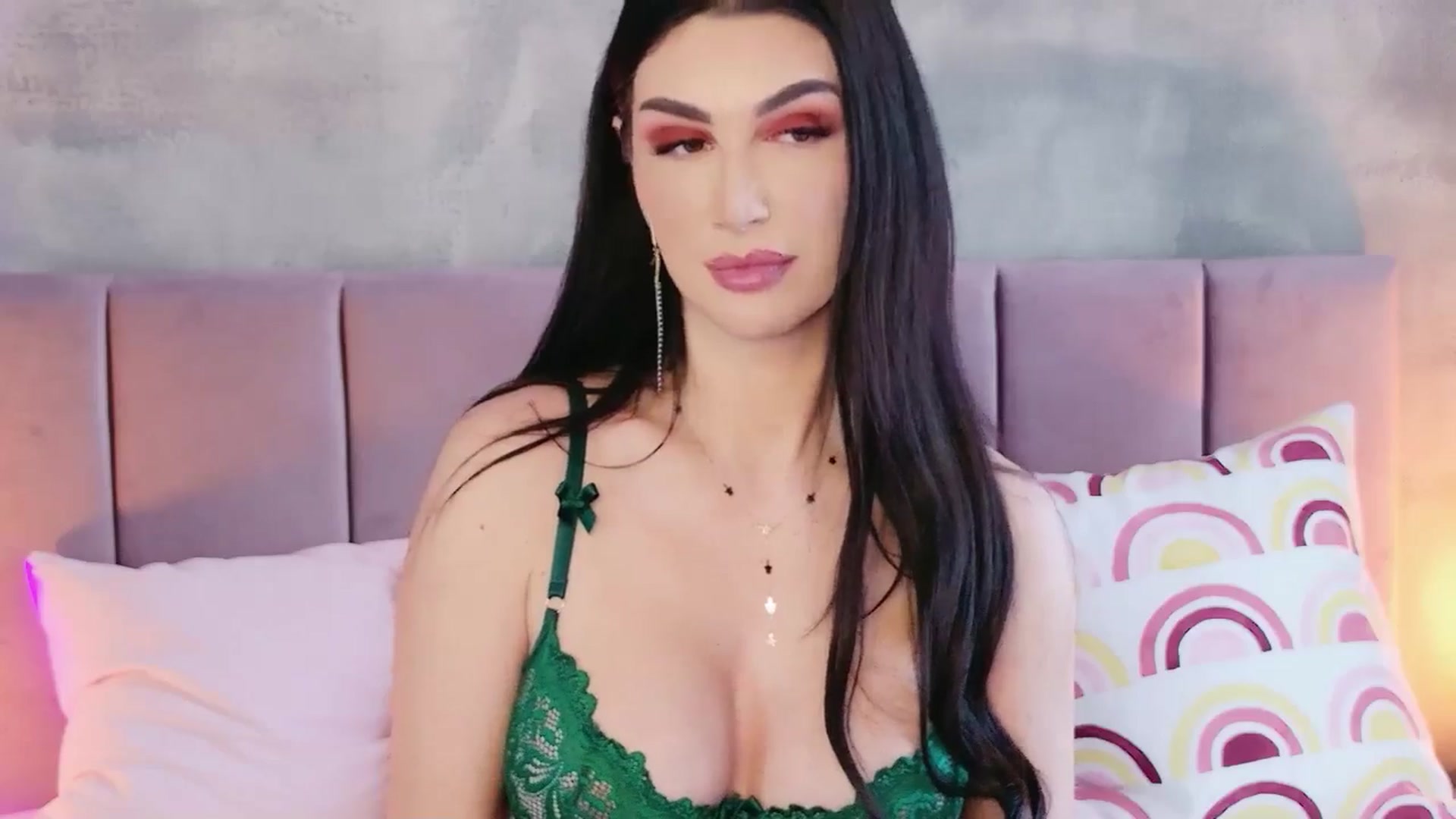 Gallery image thumbnail from Monalise's myfreecams stream on, 03/07/2026, 09:32 image 8 of 20