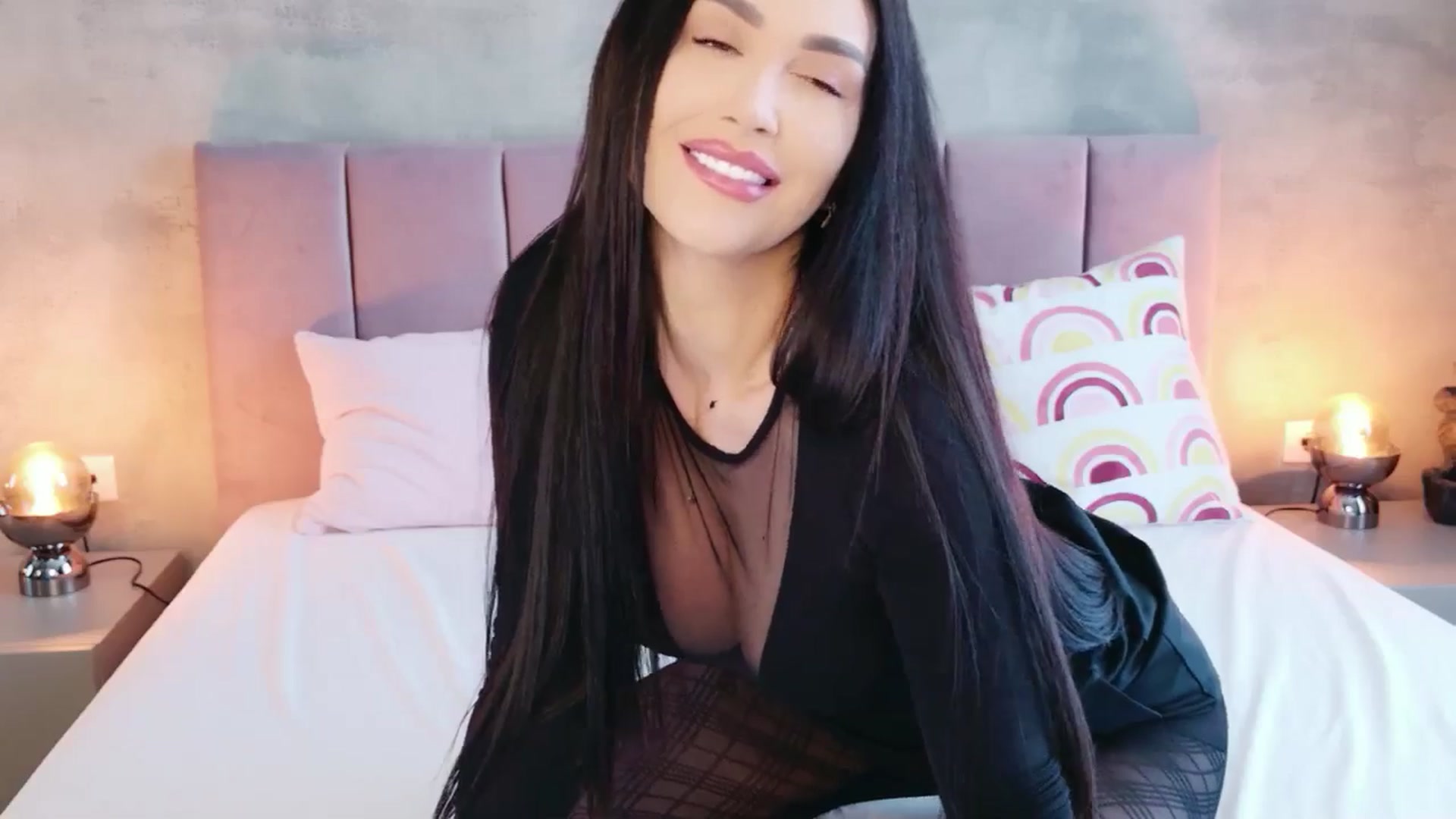 Gallery image thumbnail from Monalise's myfreecams stream on, 03/08/2026, 14:15 image 3 of 20
