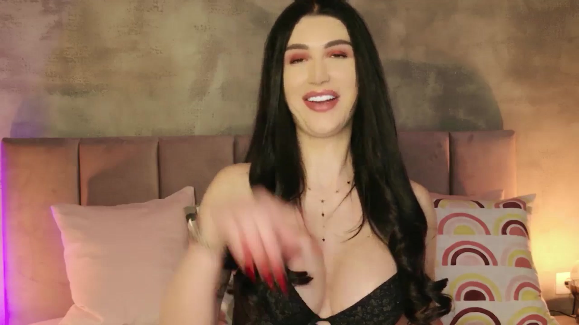 Gallery image thumbnail from Monalise's myfreecams stream on, 03/12/2026, 18:32 image 2 of 20
