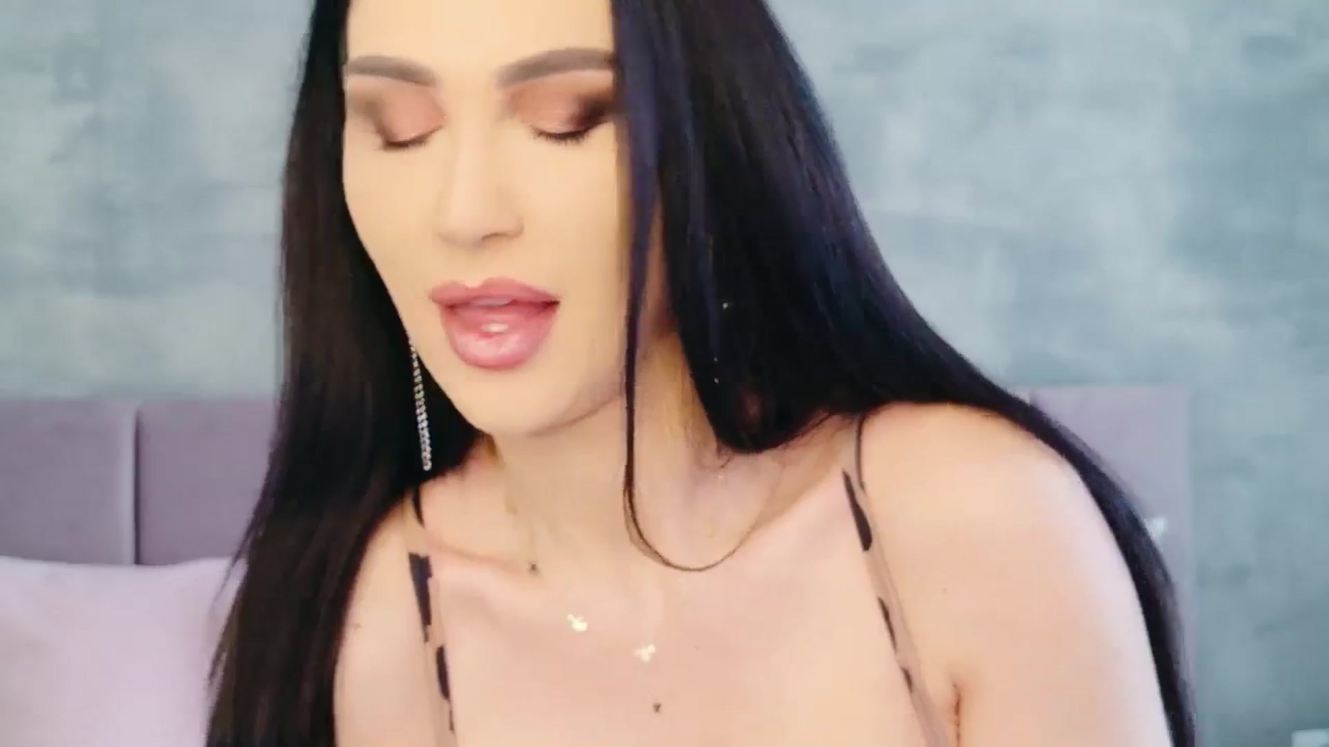 Gallery image thumbnail from Monalise's myfreecams stream on, 03/15/2026, 10:39 image 17 of 20