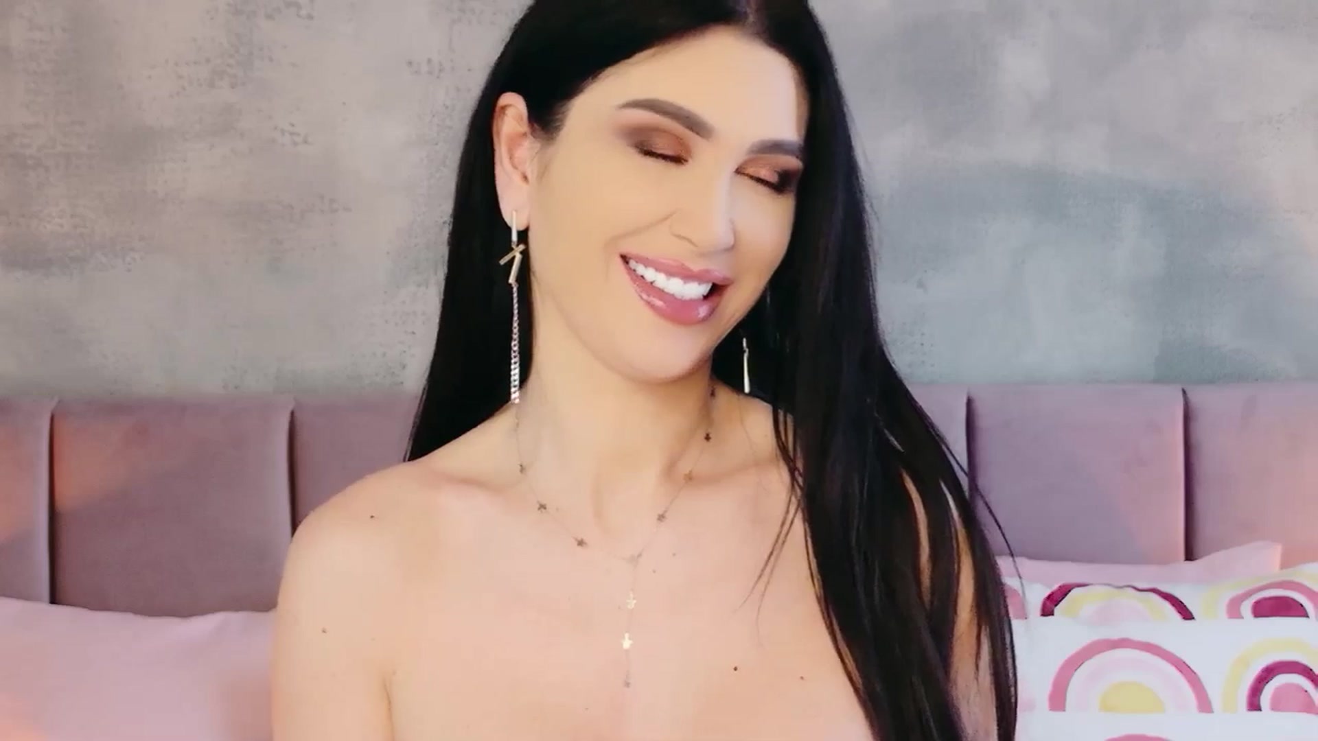 Gallery image thumbnail from Monalise's myfreecams stream on, 03/15/2026, 15:04 image 18 of 20