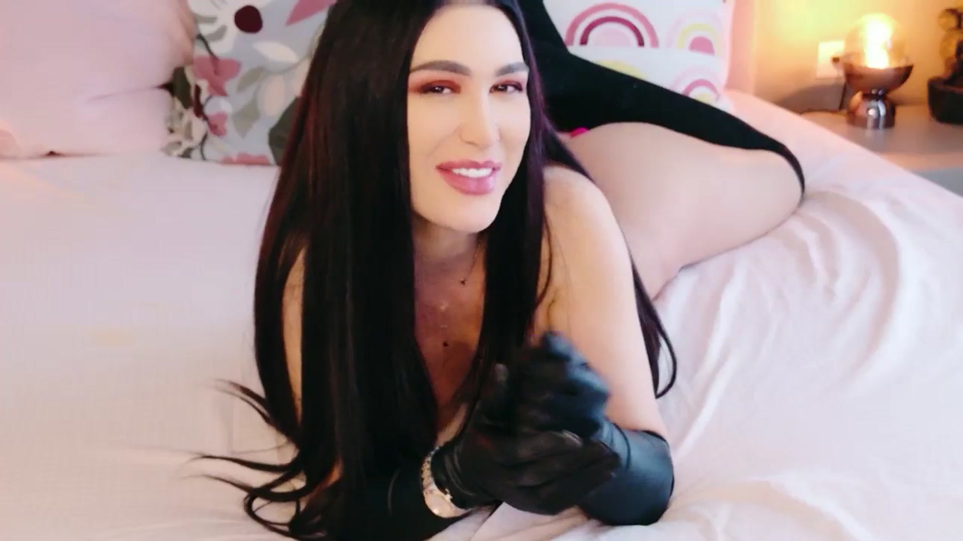 Gallery image thumbnail from Monalise's myfreecams stream on, 03/18/2026, 12:20 image 6 of 20