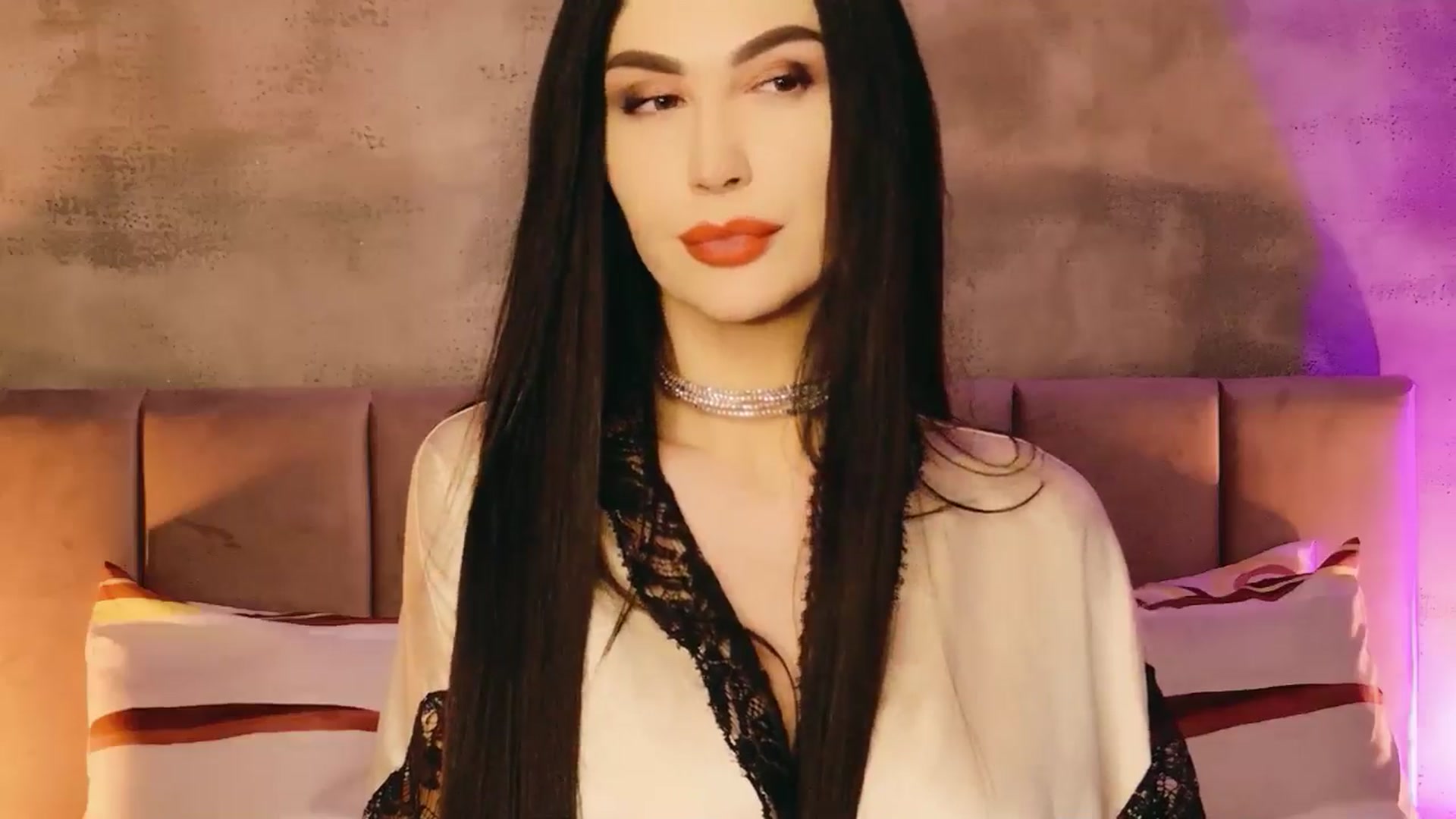 Gallery image thumbnail from Monalise's myfreecams stream on, 03/22/2026, 16:04 image 5 of 20