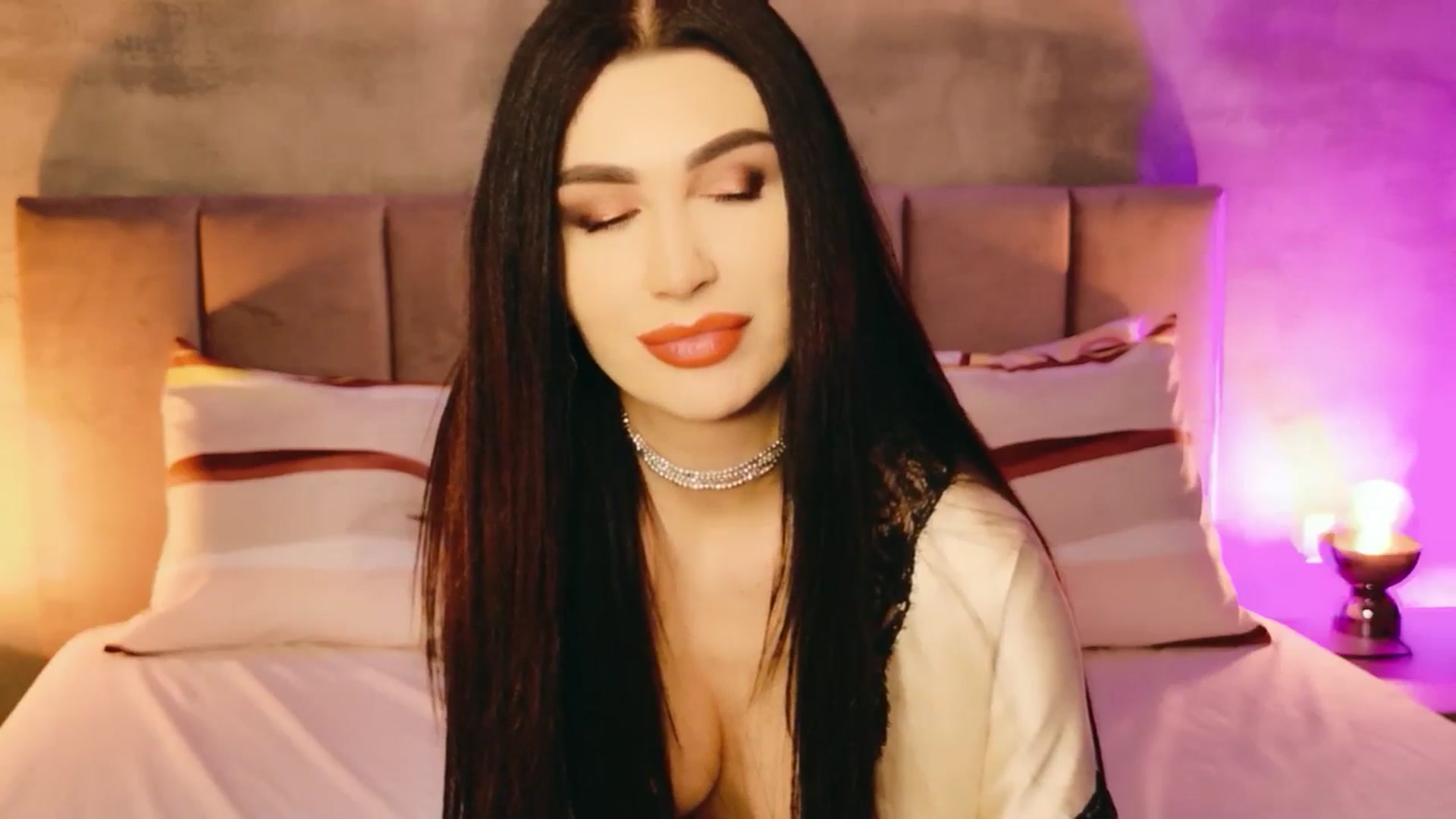 Gallery image thumbnail from Monalise's myfreecams stream on, 03/22/2026, 16:04 image 14 of 20
