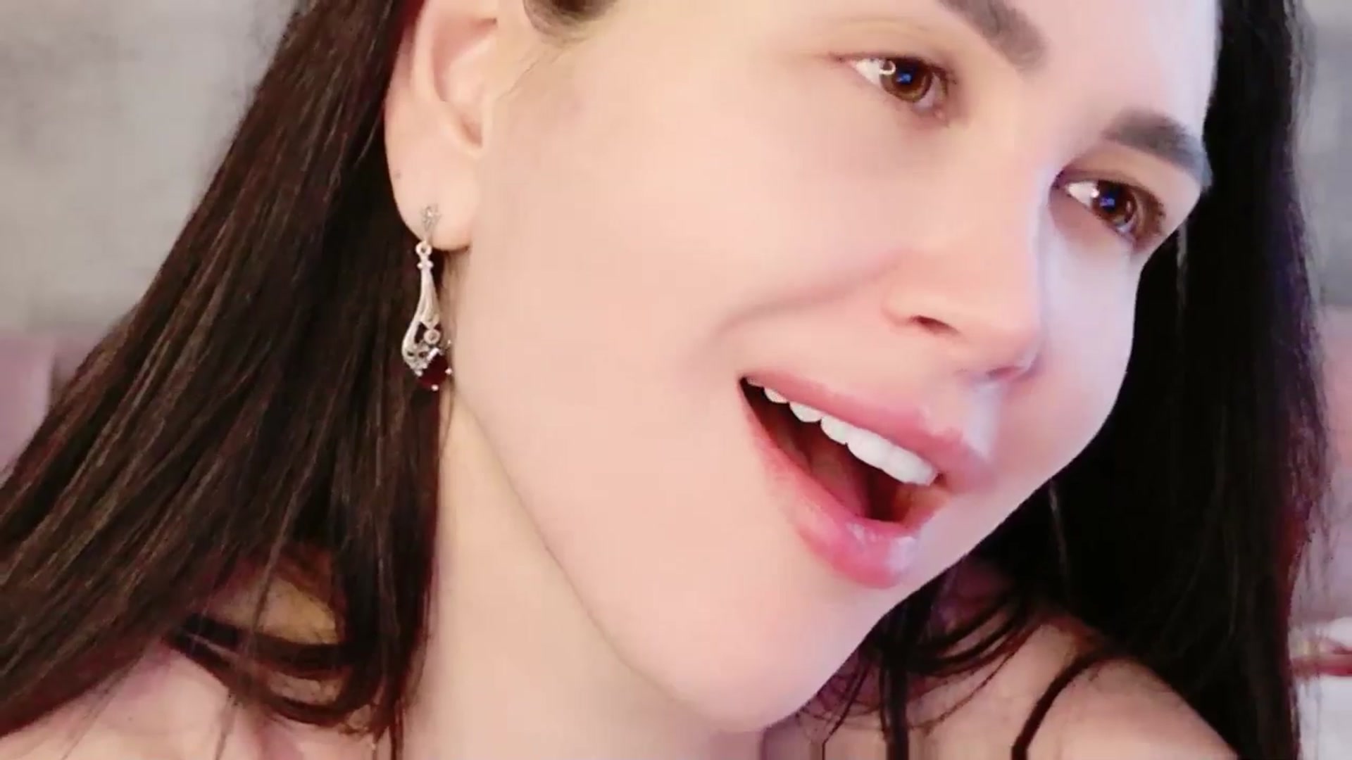 Gallery image thumbnail from Monalise's myfreecams stream on, 03/29/2026, 10:58 image 17 of 20