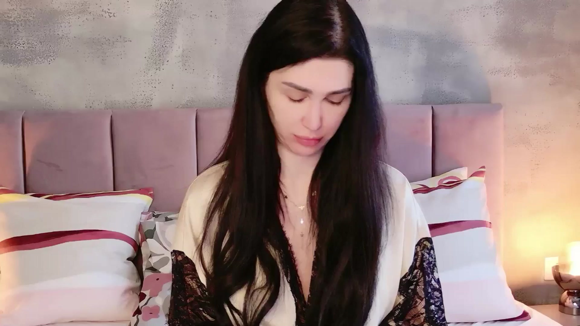 Gallery image thumbnail from Monalise's myfreecams stream on, 03/29/2026, 12:13 image 1 of 20