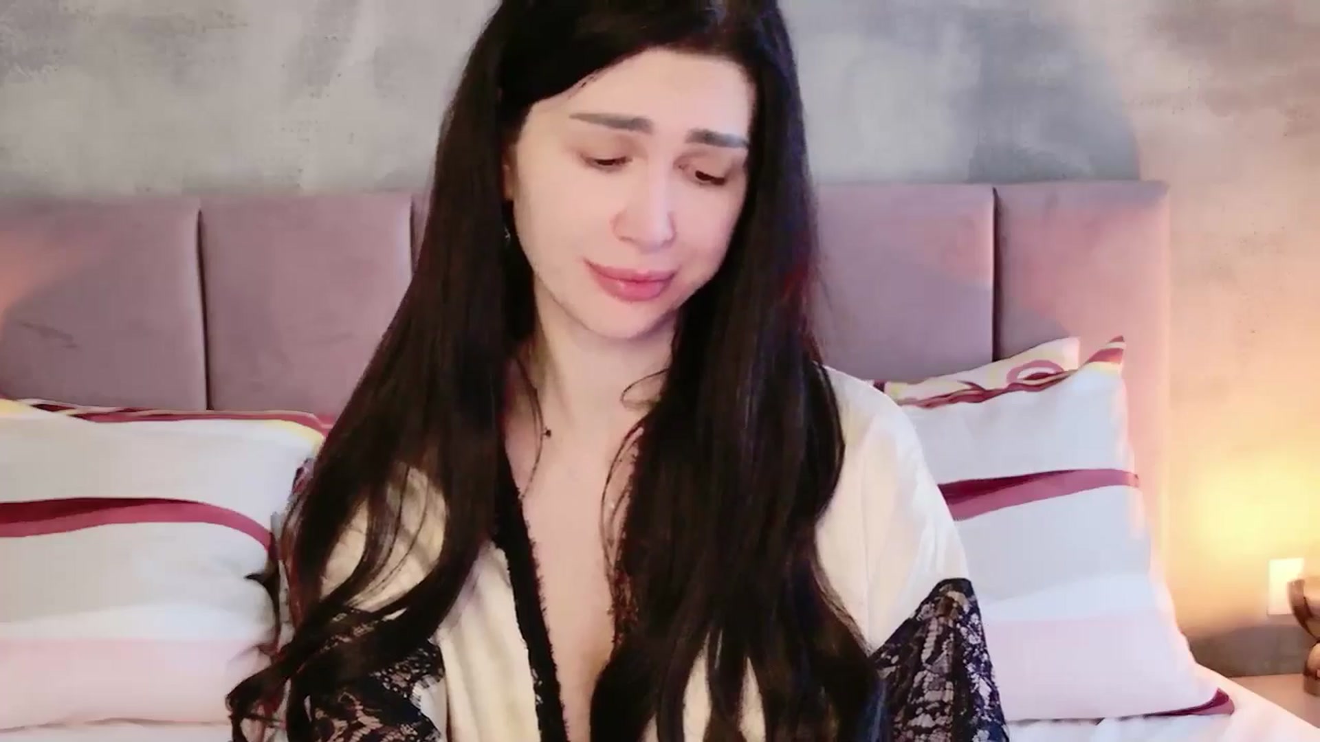 Gallery image thumbnail from Monalise's myfreecams stream on, 03/29/2026, 13:38 image 4 of 20
