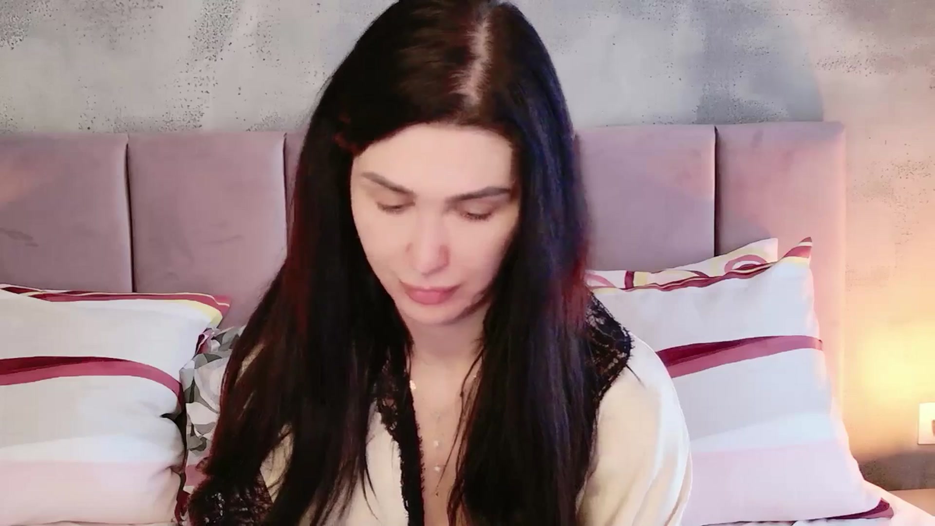 Gallery image thumbnail from Monalise's myfreecams stream on, 03/29/2026, 13:38 image 16 of 20