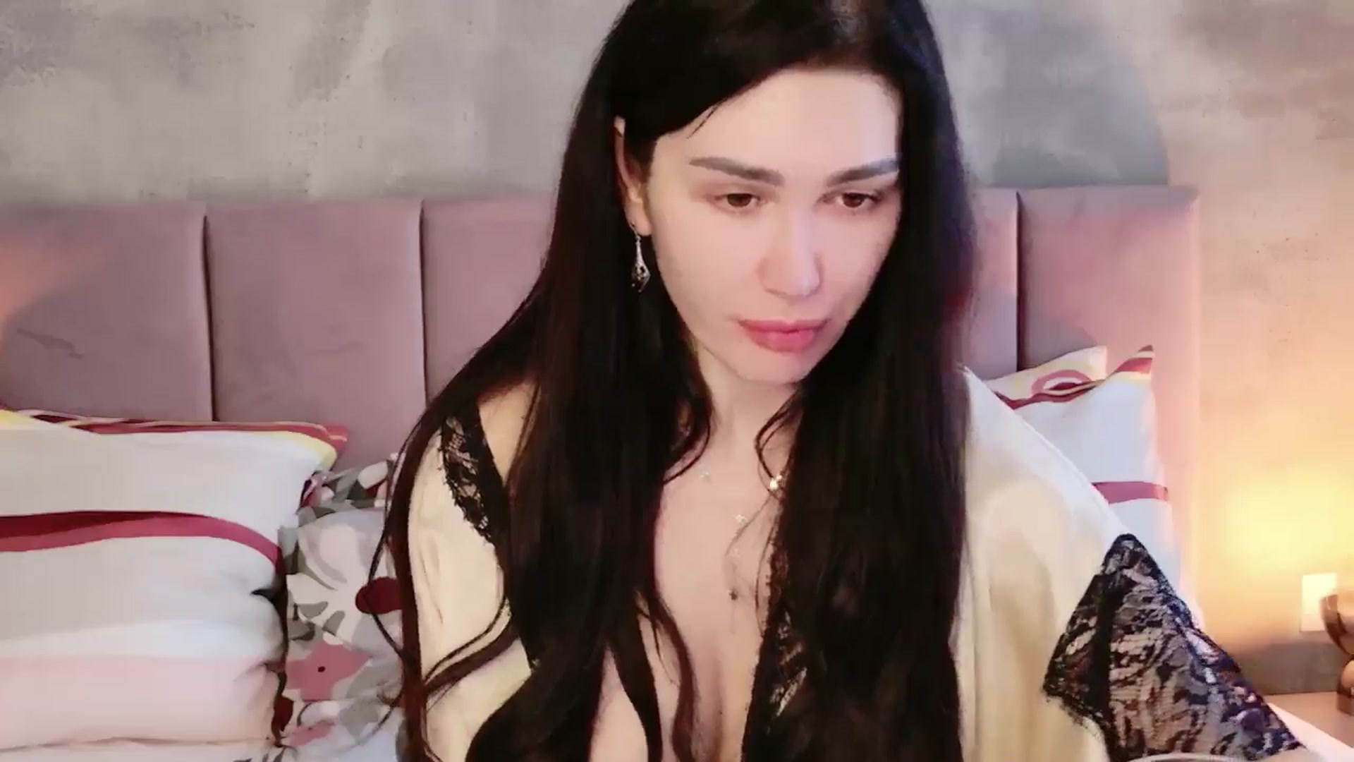 Gallery image thumbnail from Monalise's myfreecams stream on, 03/29/2026, 13:38 image 2 of 20