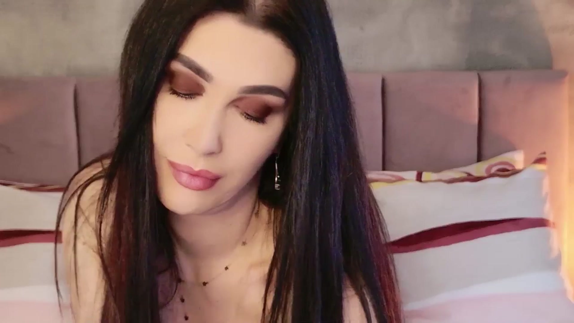 Gallery image thumbnail from Monalise's myfreecams stream on, 03/31/2026, 13:48 image 13 of 20
