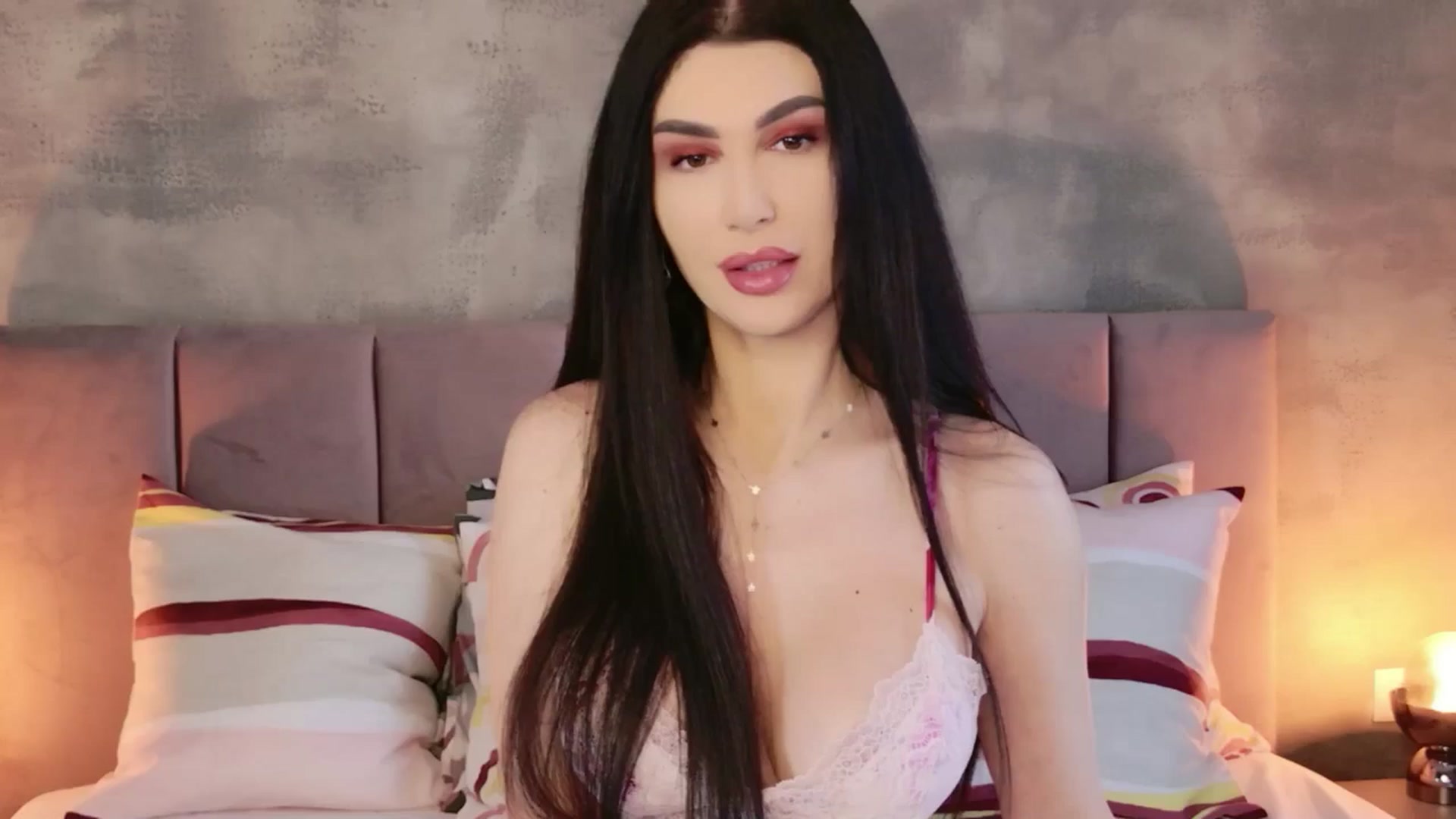 Gallery image thumbnail from Monalise's myfreecams stream on, 04/04/2026, 13:18 image 1 of 20