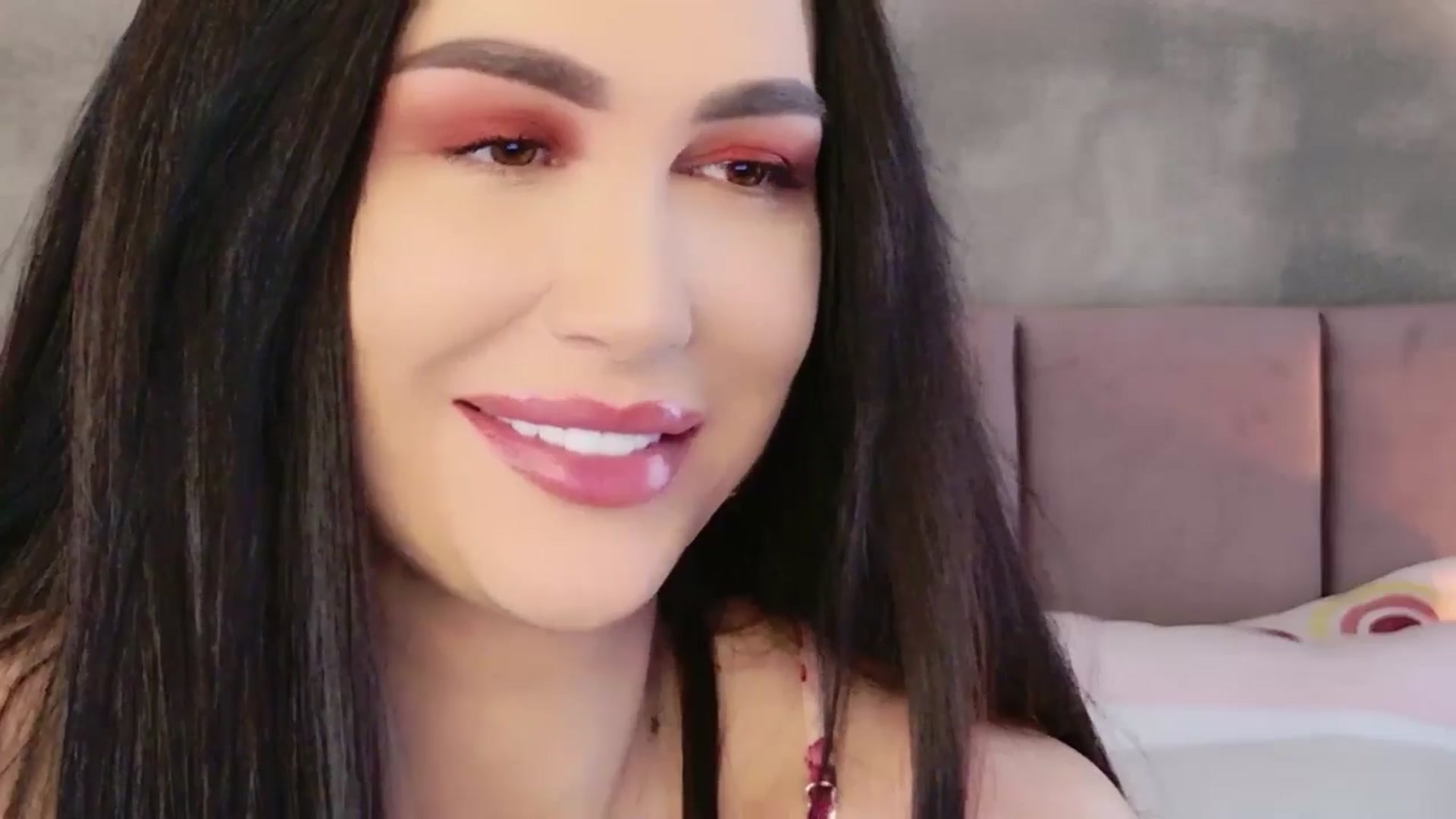 Gallery image thumbnail from Monalise's myfreecams stream on, 04/04/2026, 13:18 image 9 of 20