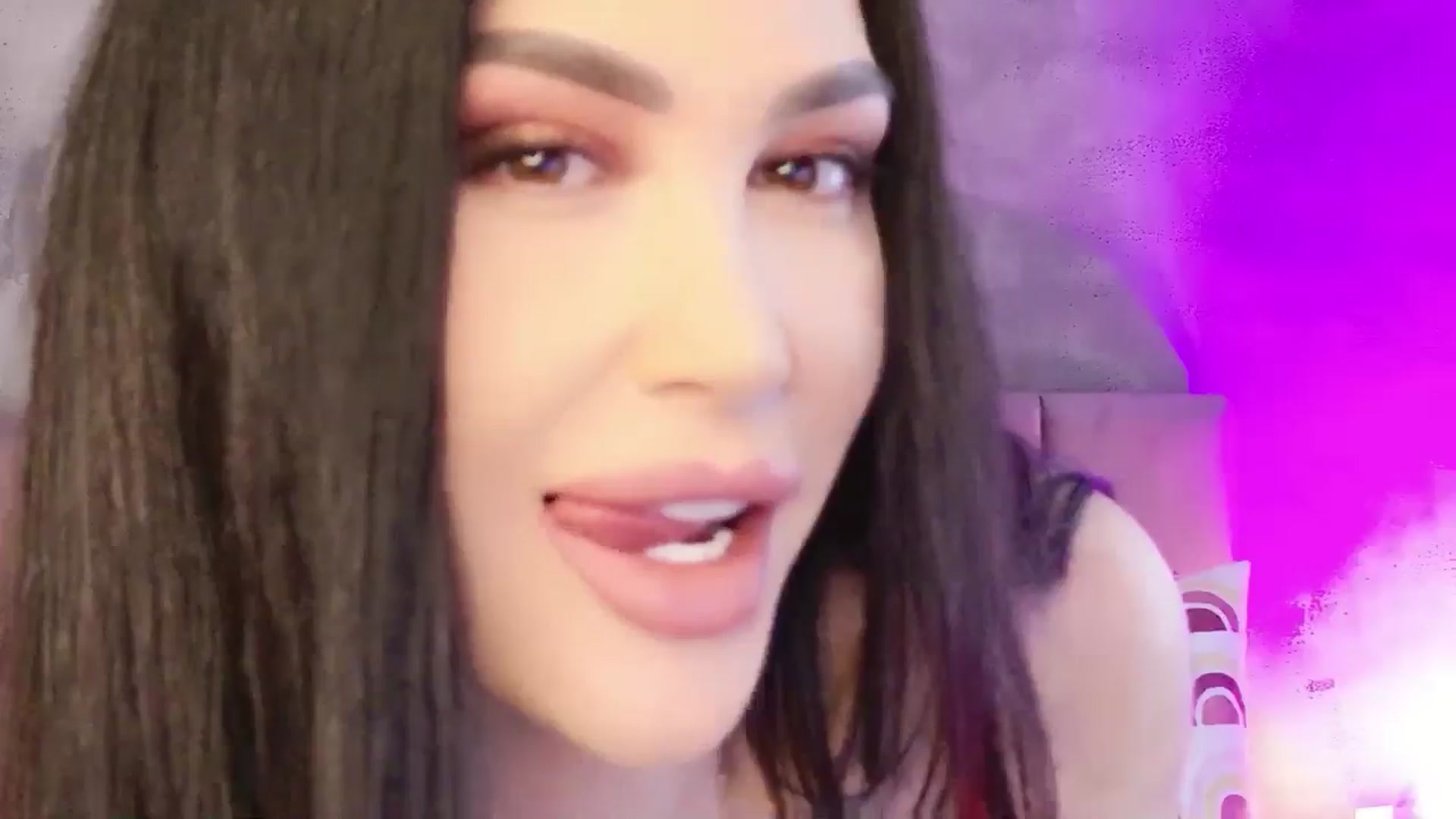 Gallery image thumbnail from Monalise's myfreecams stream on, 04/11/2026, 12:42 image 15 of 20