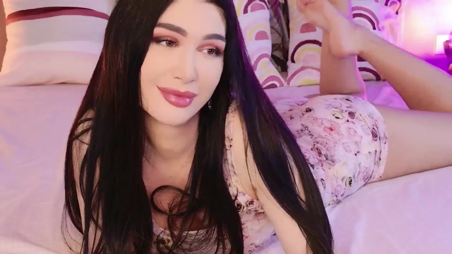 Gallery image thumbnail from Monalise's myfreecams stream on, 04/16/2026, 06:21 image 19 of 20