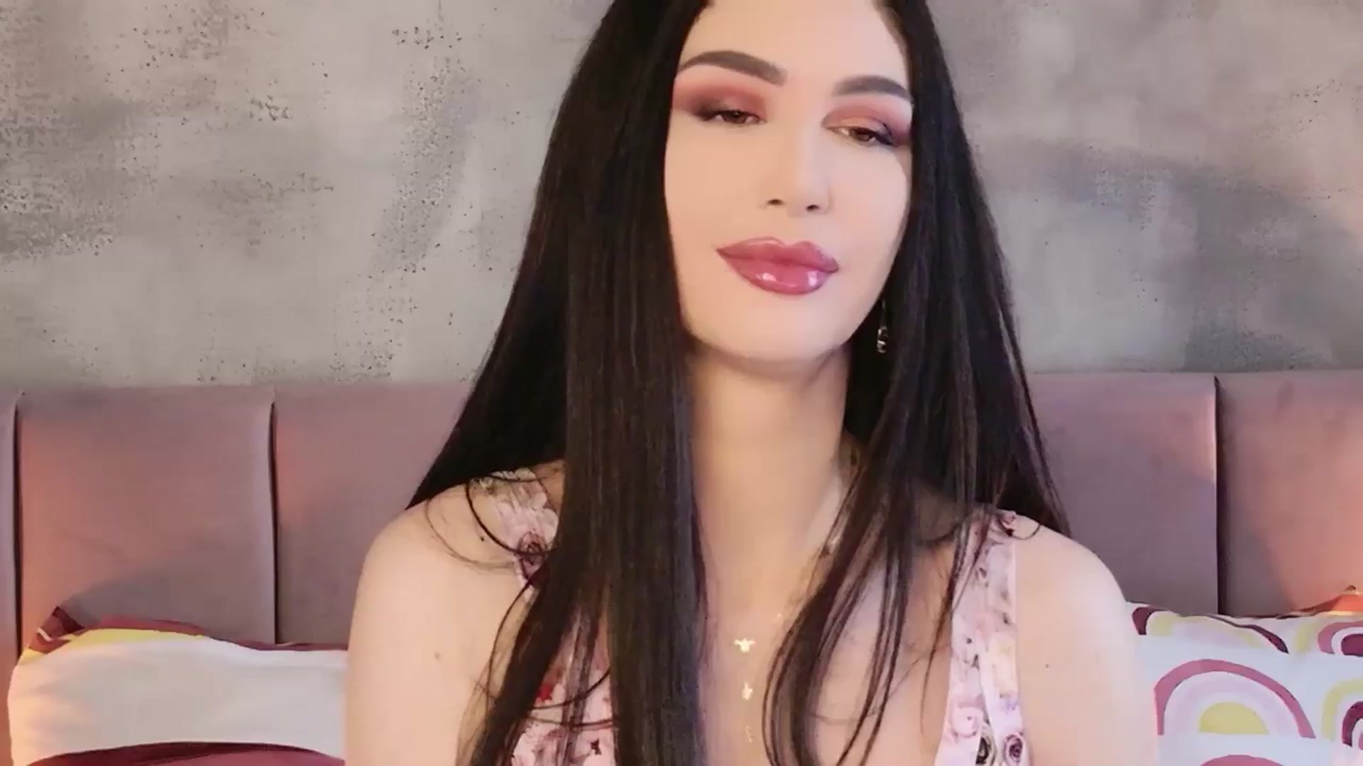 Gallery image thumbnail from Monalise's myfreecams stream on, 04/16/2026, 06:21 image 13 of 20