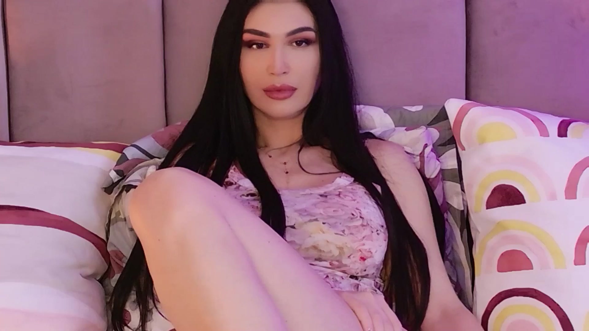 Gallery image thumbnail from Monalise's myfreecams stream on, 04/16/2026, 07:12 image 6 of 20