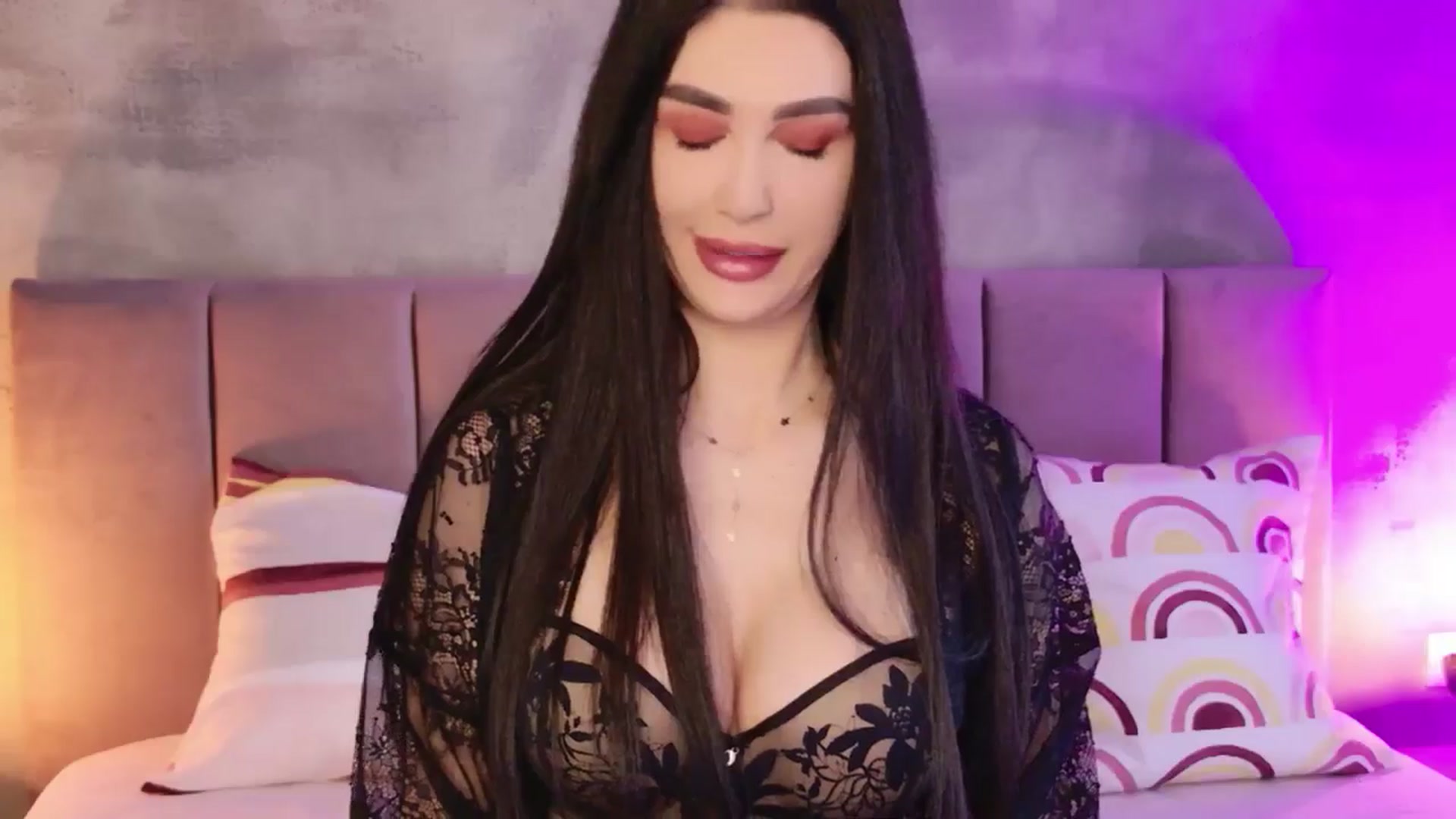 Gallery image thumbnail from Monalise's myfreecams stream on, 04/18/2026, 05:20 image 7 of 20