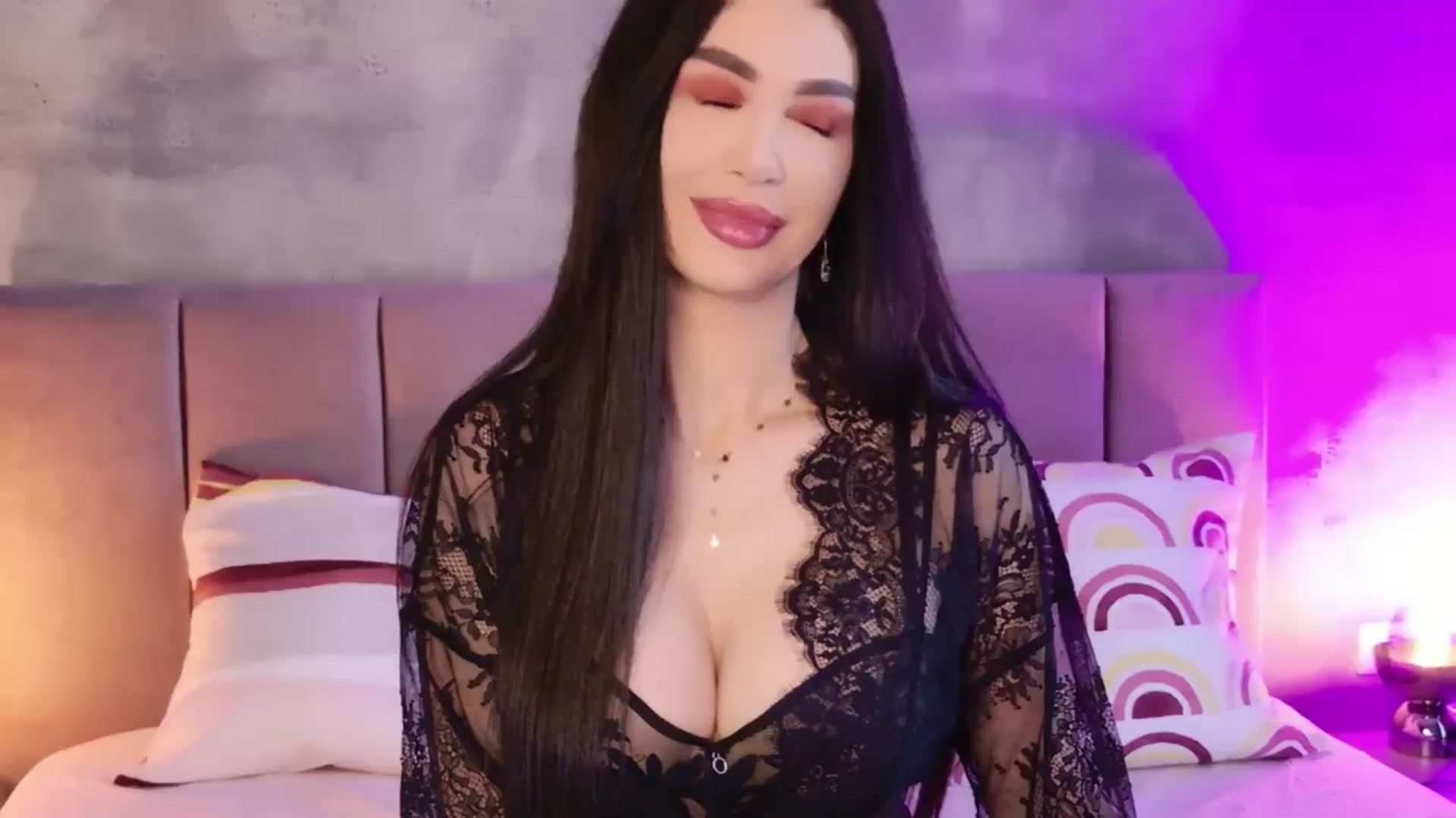 Gallery image thumbnail from Monalise's myfreecams stream on, 04/18/2026, 05:20 image 20 of 20